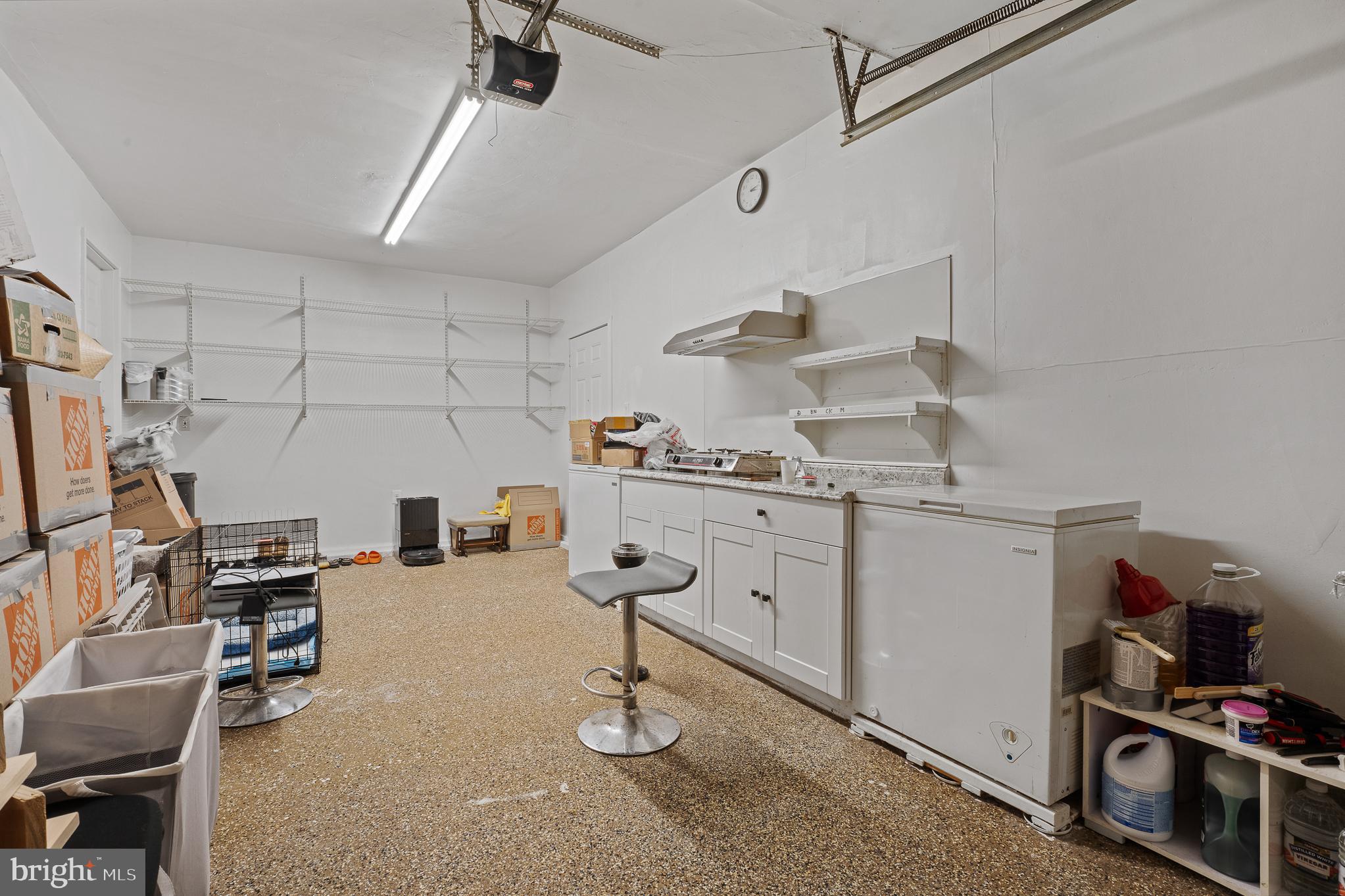 GOLDEN TREE - Residential