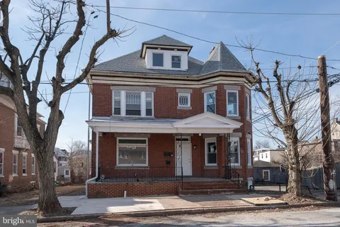 122 E 3rd Street Unit 1ST FLOOR, Pottstown, PA MLS: PAMC2130596