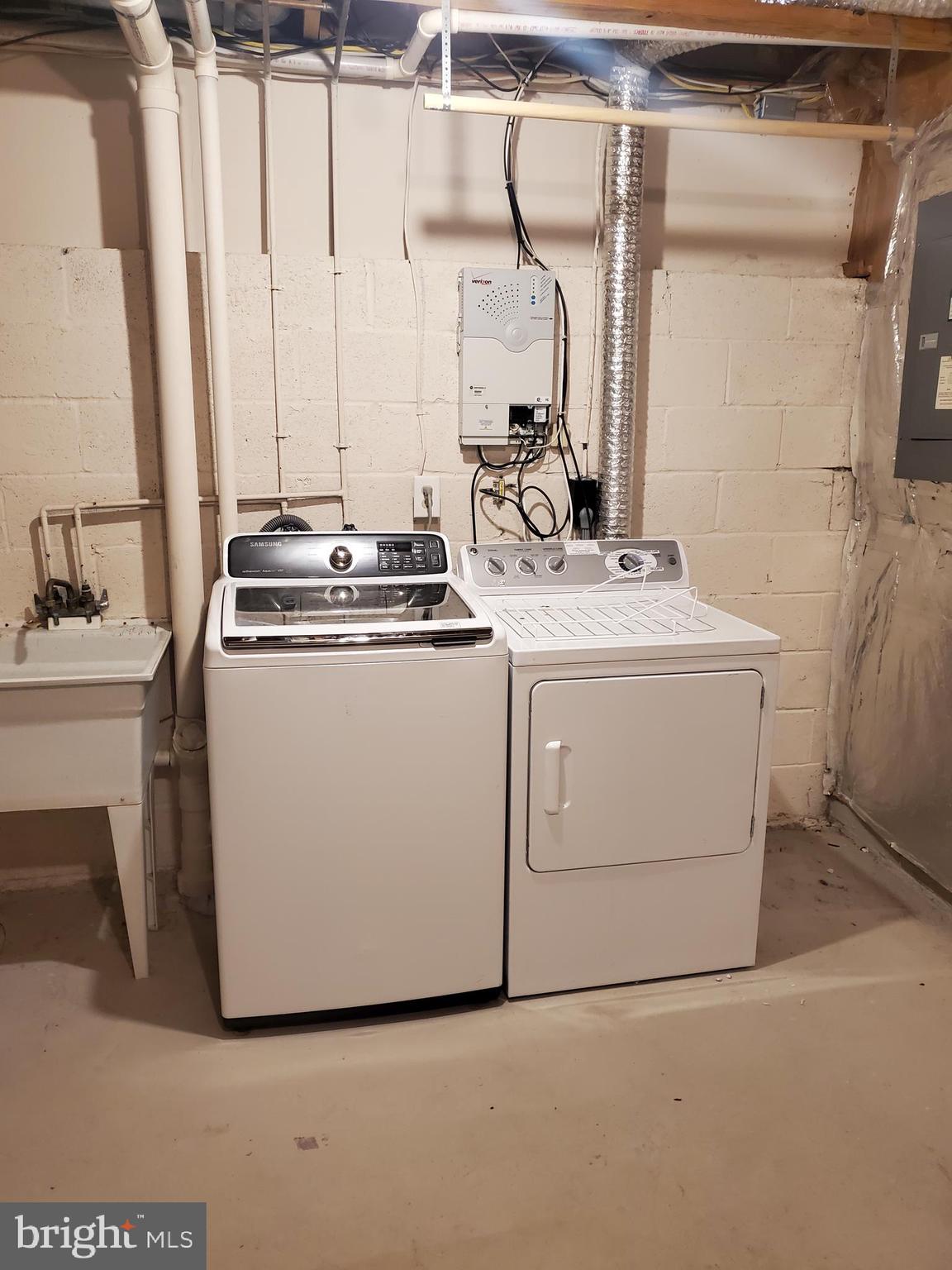 UPTON VILLAGE NORTH - Residential Lease