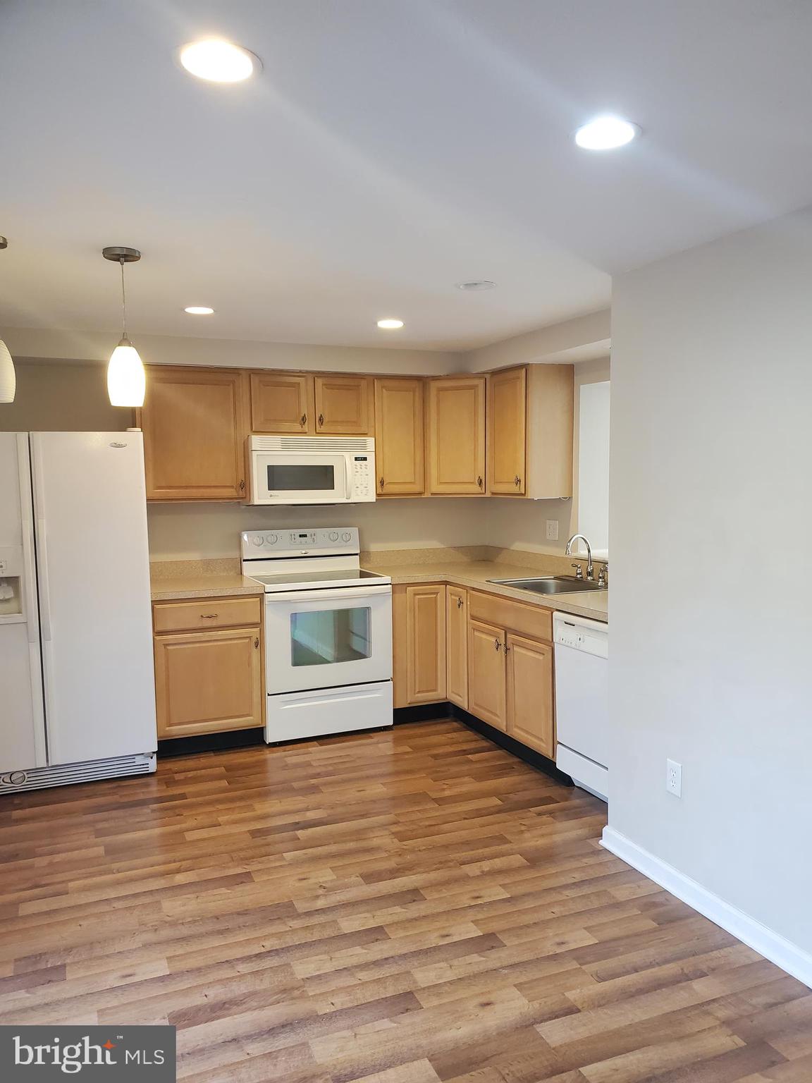 UPTON VILLAGE NORTH - Residential Lease