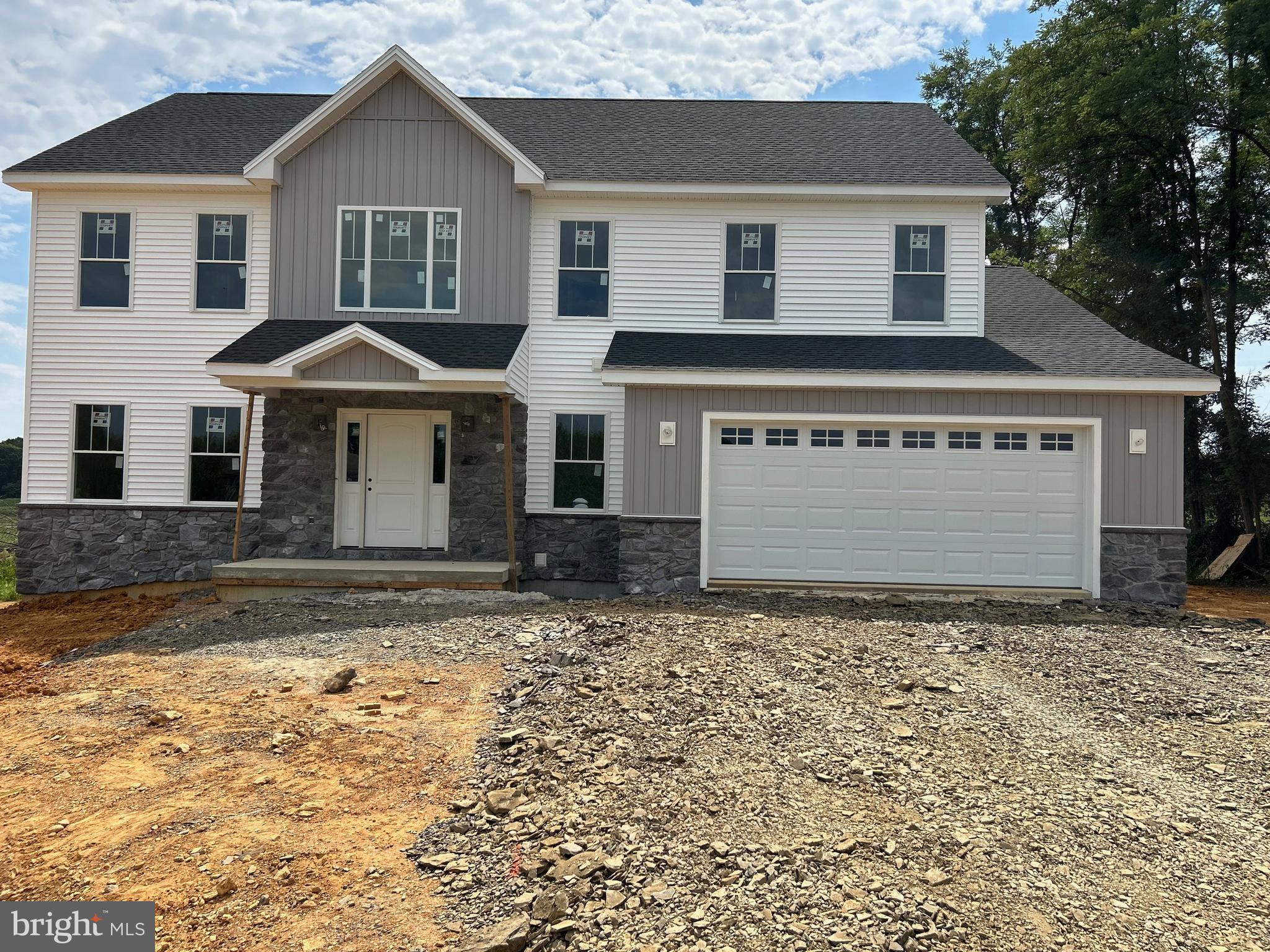 NICHOLAS MANOR - Residential