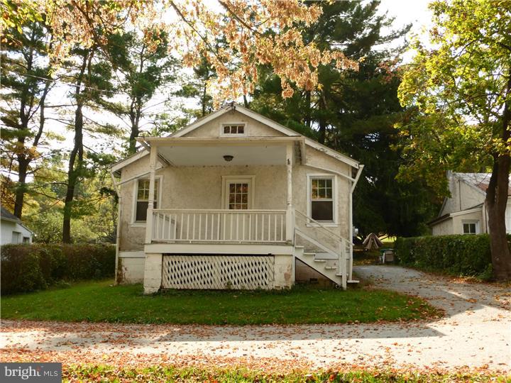 Location location! Picture yourself living next to Valley Forge Park with only a quick drive to downtown Phoenixville. This single home on a dead end street has a beautiful setting and is very private. Large enclosed porch off the back of the home offers additional living space. Enjoy sitting on the front porch or in the back yard and relaxing while taking in the surrounding nature. Laundry hook up in the basement. Landlord pays for water & sewer! Min 12 month lease required. NO PETS, NO SMOKING, NO EXCEPTION.