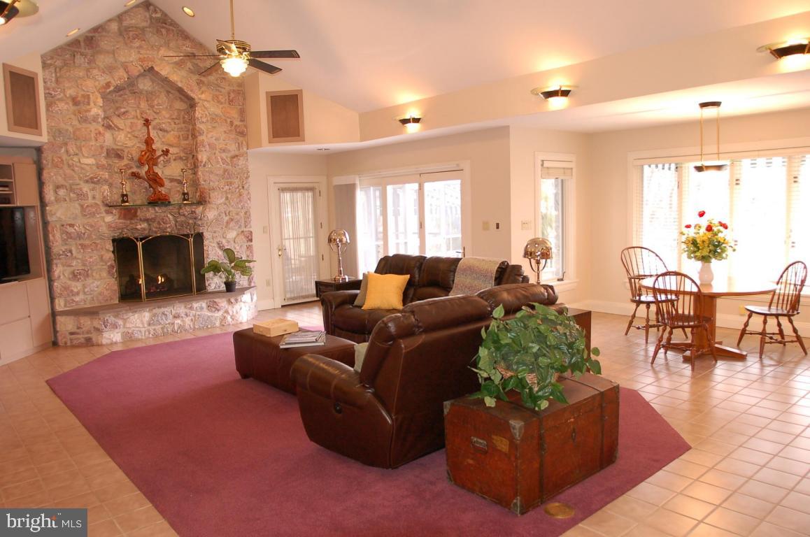 LAMPETER STRASBURG - Residential