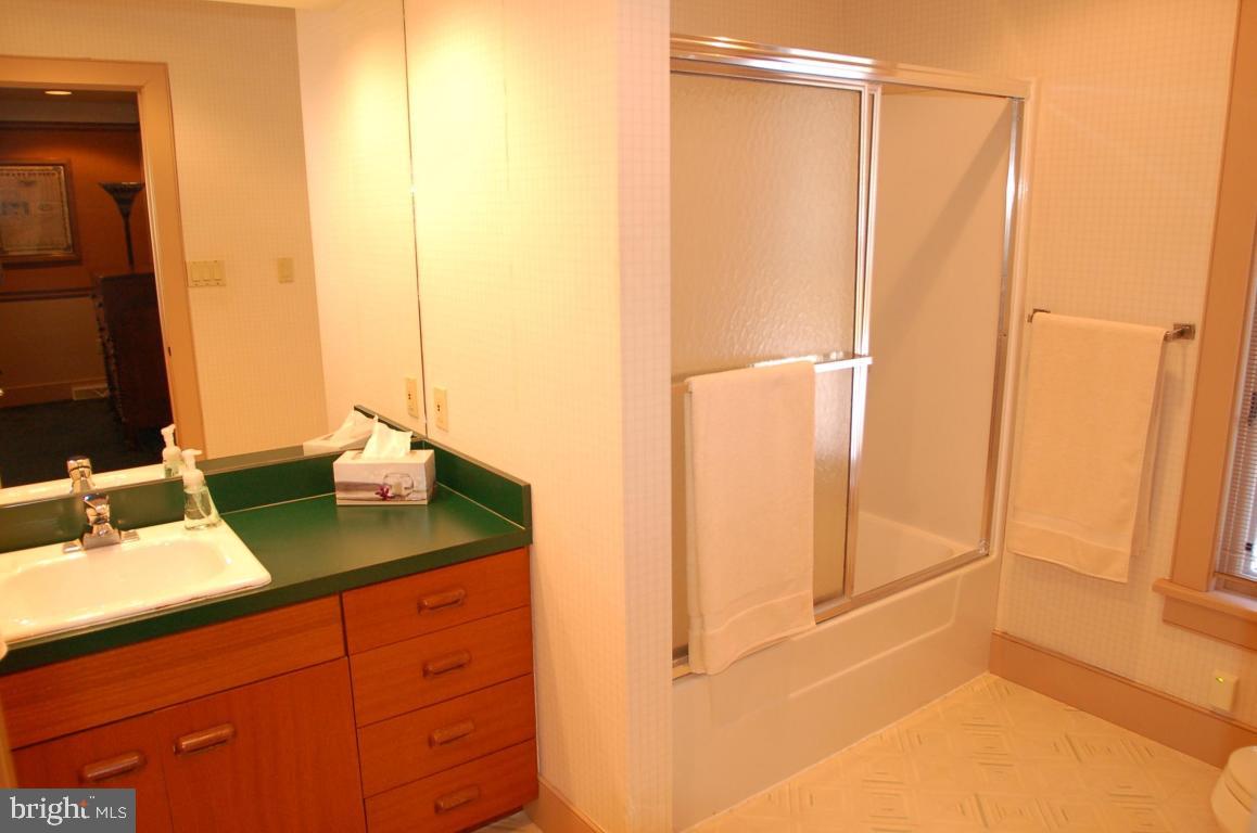 LAMPETER STRASBURG - Residential