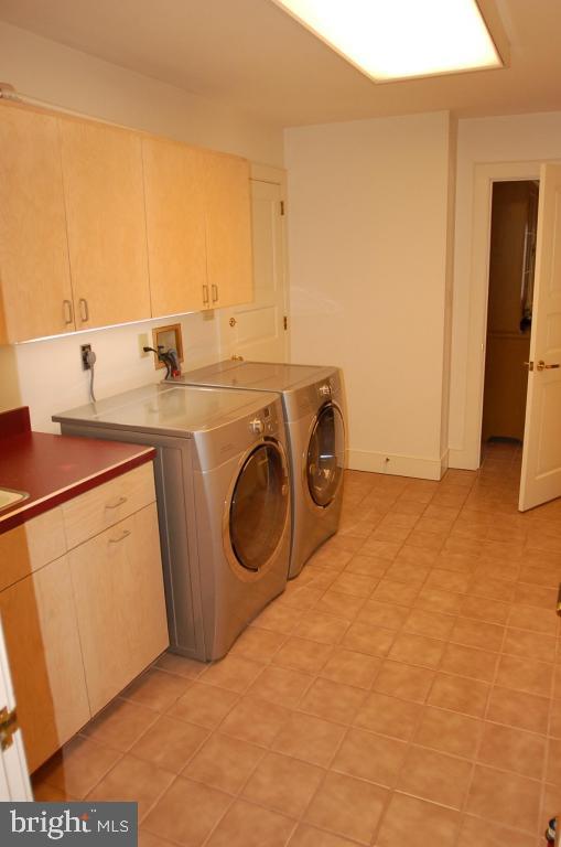 LAMPETER STRASBURG - Residential