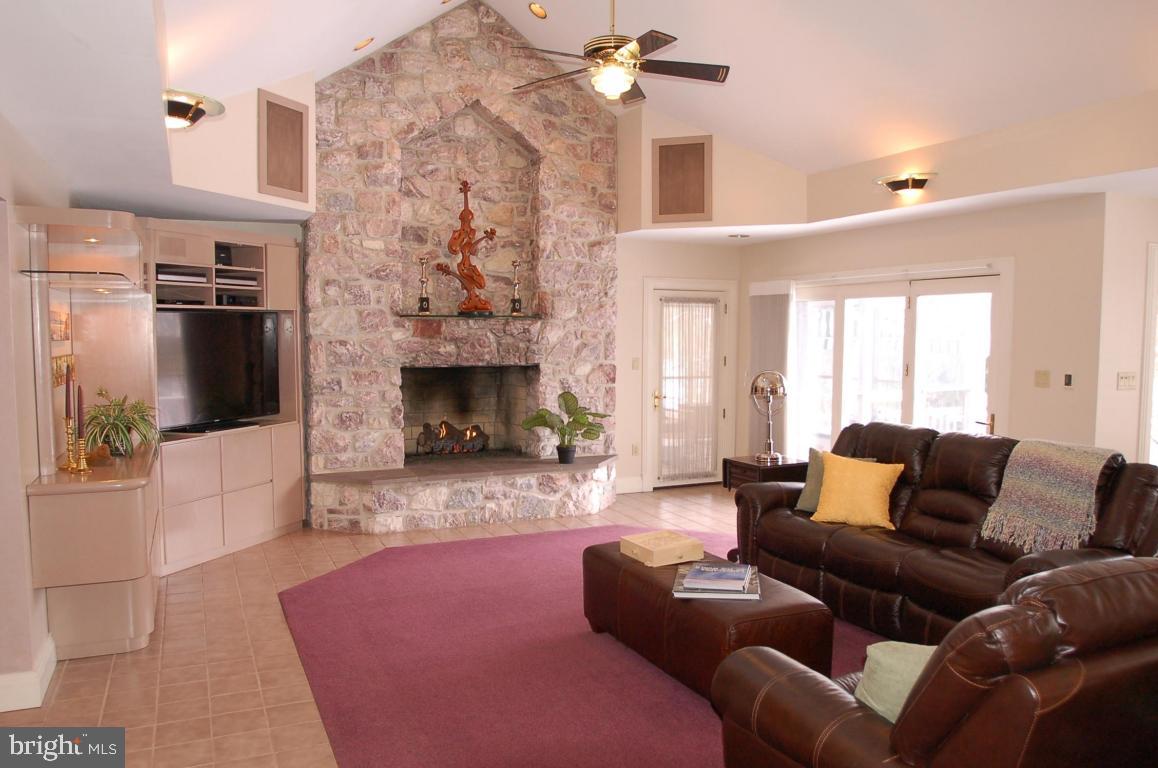 LAMPETER STRASBURG - Residential