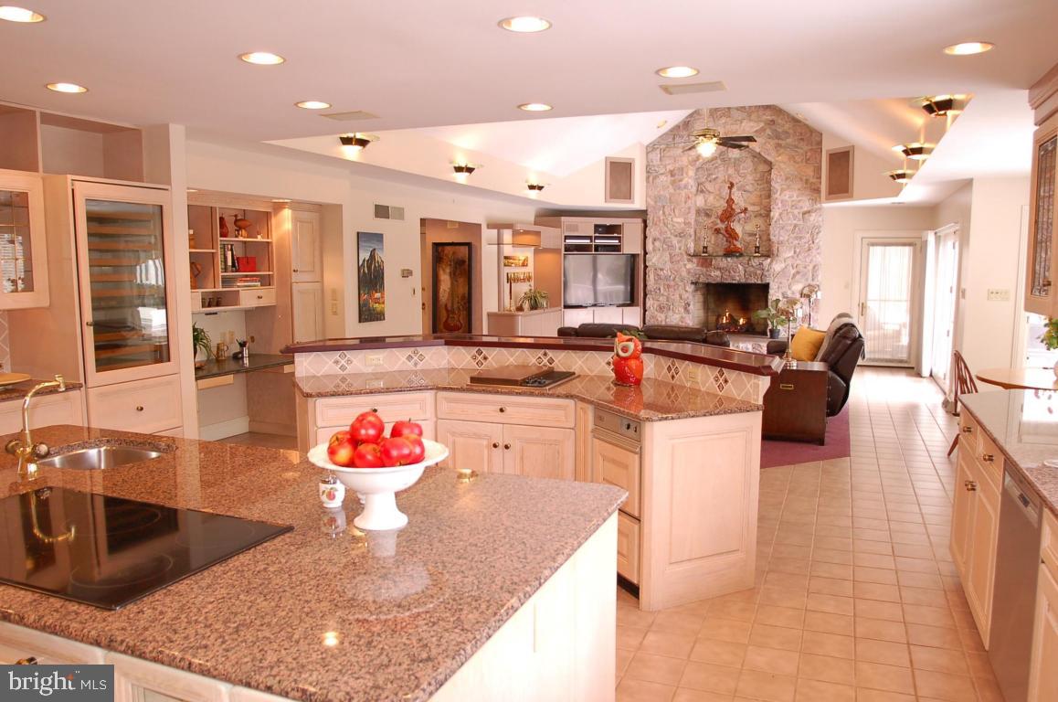 LAMPETER STRASBURG - Residential