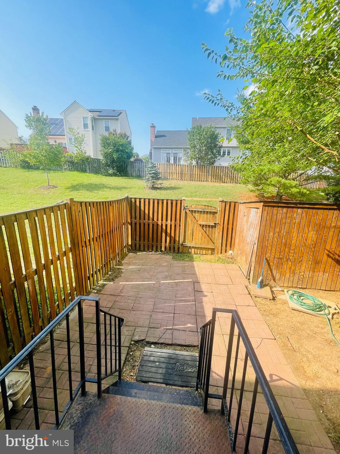 SADDLE CREEK - Residential Lease