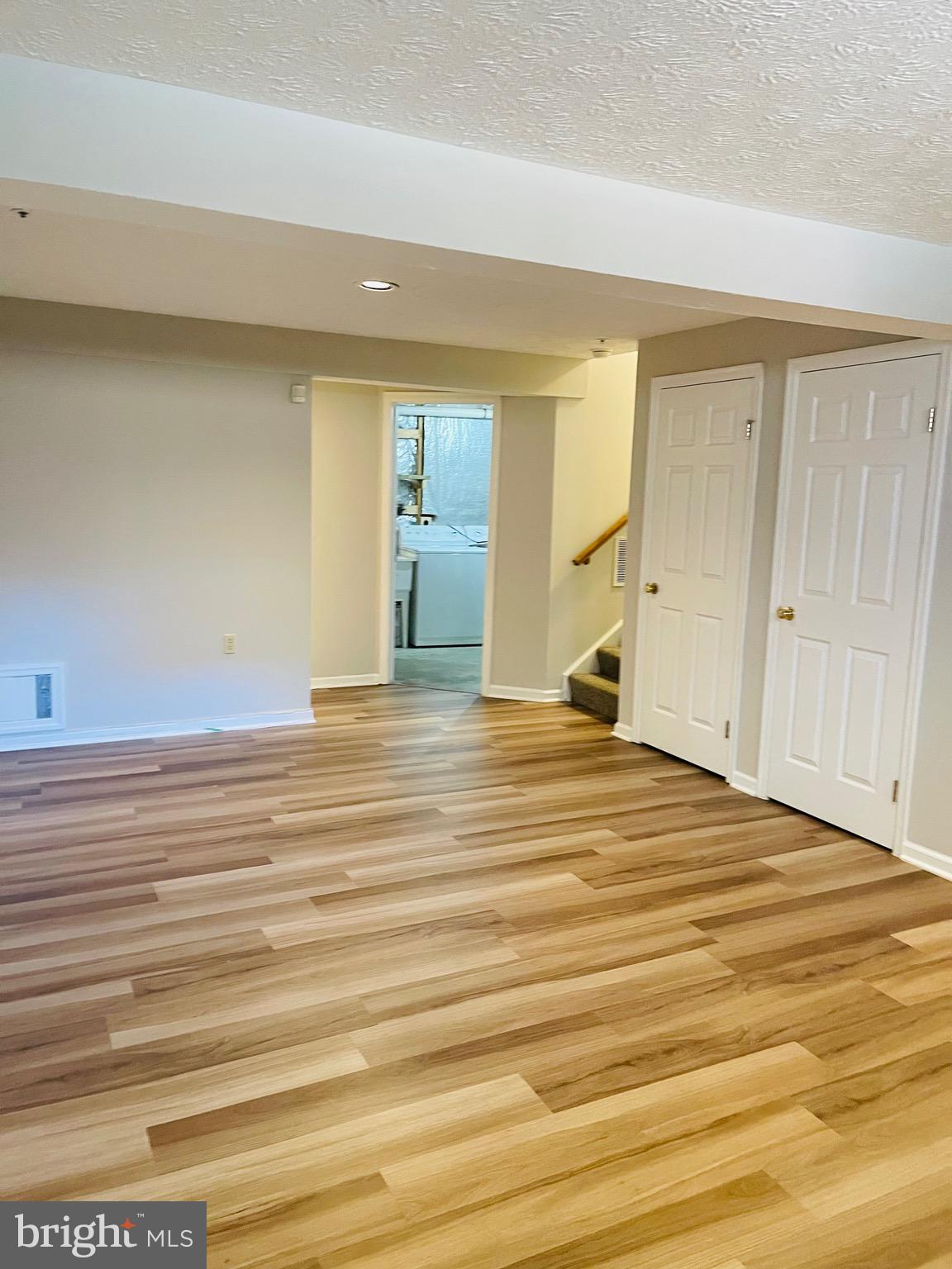 SADDLE CREEK - Residential Lease