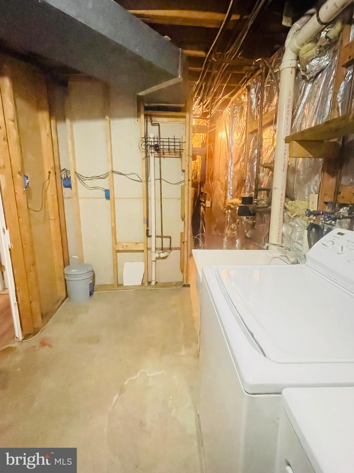 SADDLE CREEK - Residential Lease