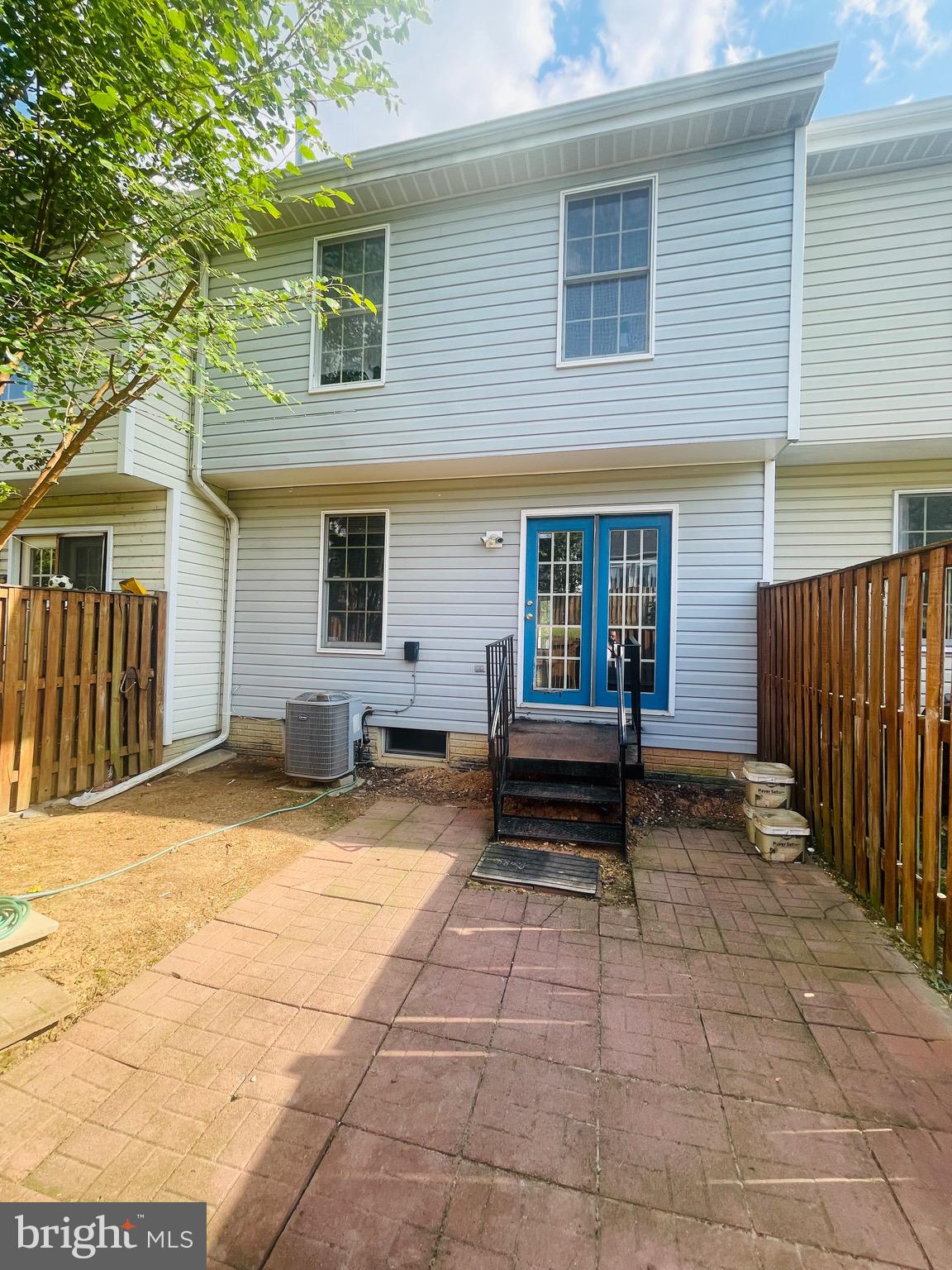 SADDLE CREEK - Residential Lease