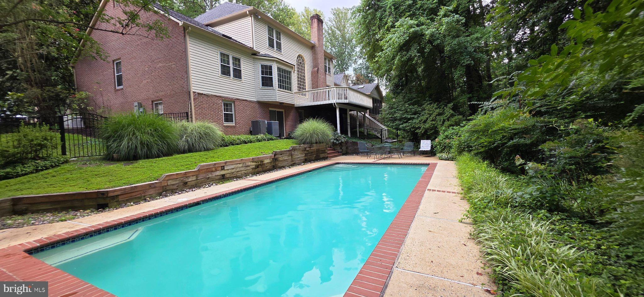 2022 SPRING BRANCH DRIVE