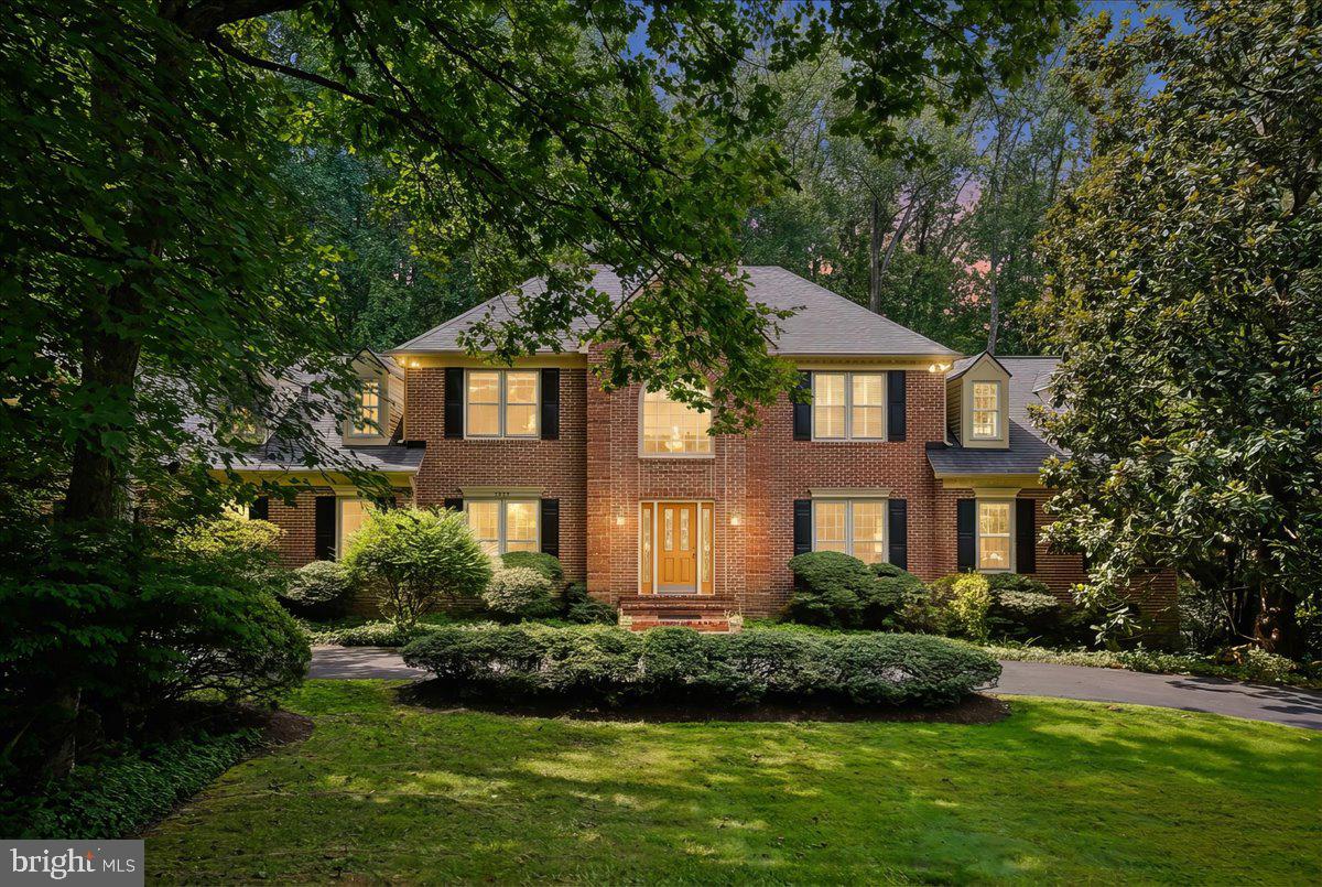 2022 SPRING BRANCH DRIVE
