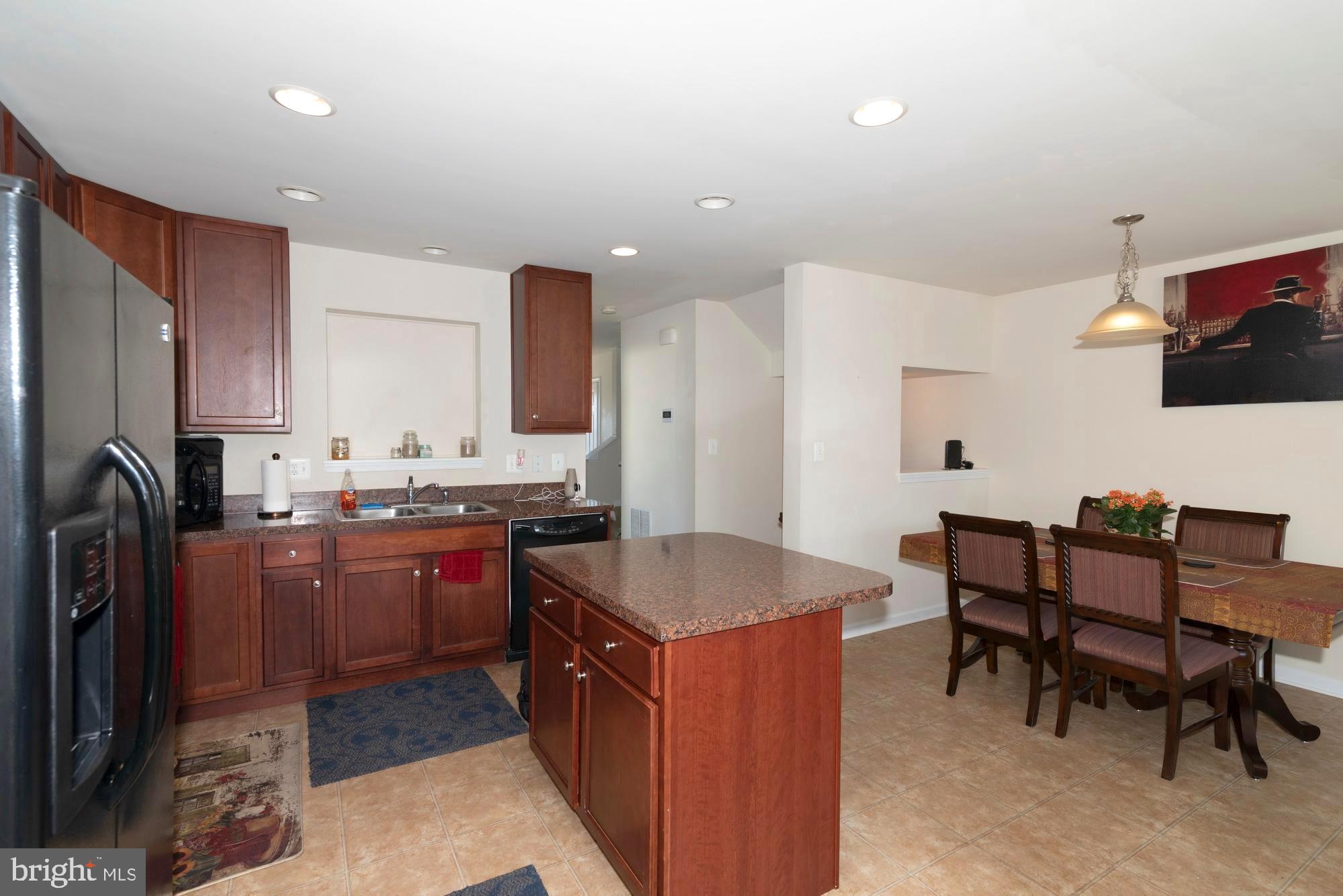 LAKELAND PLACE - Residential