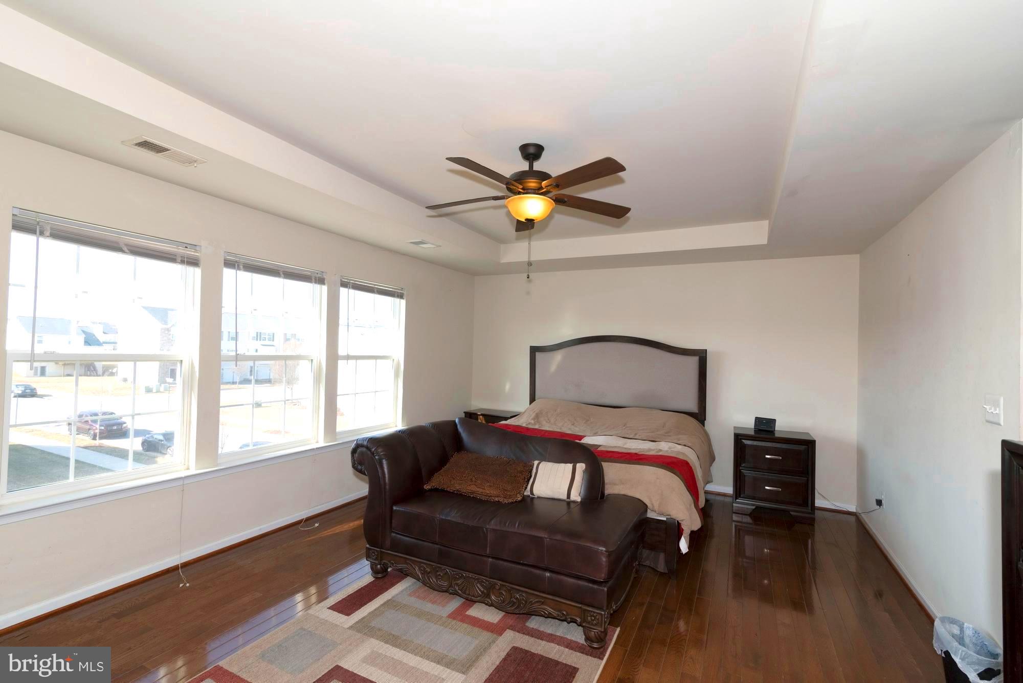 LAKELAND PLACE - Residential