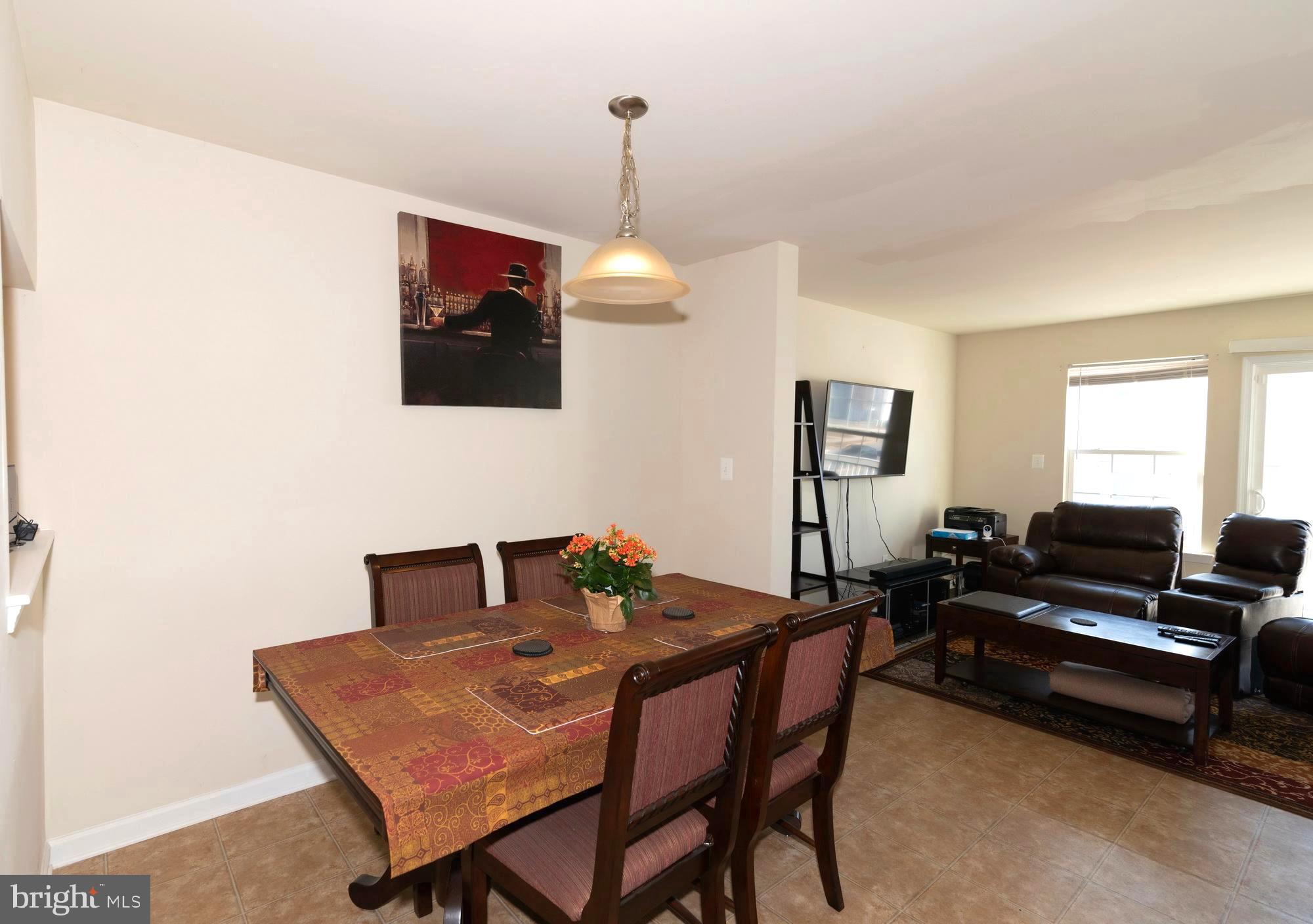 LAKELAND PLACE - Residential