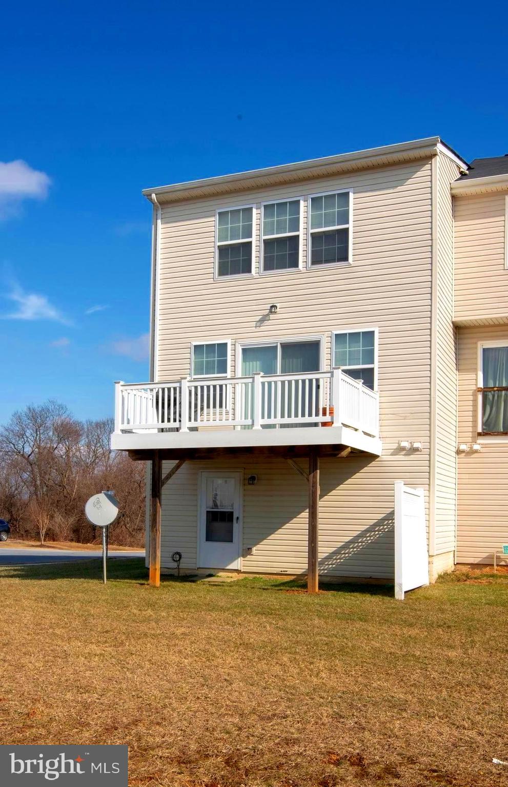 LAKELAND PLACE - Residential