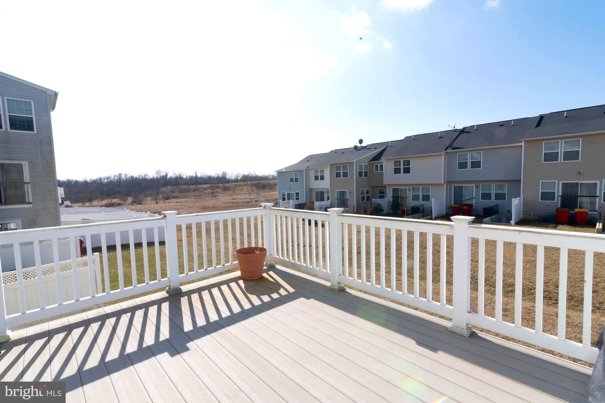 LAKELAND PLACE - Residential