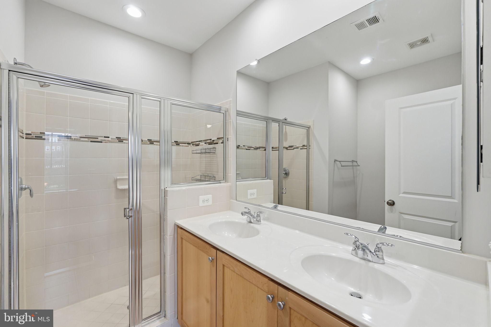 GALLERY PARK - Residential