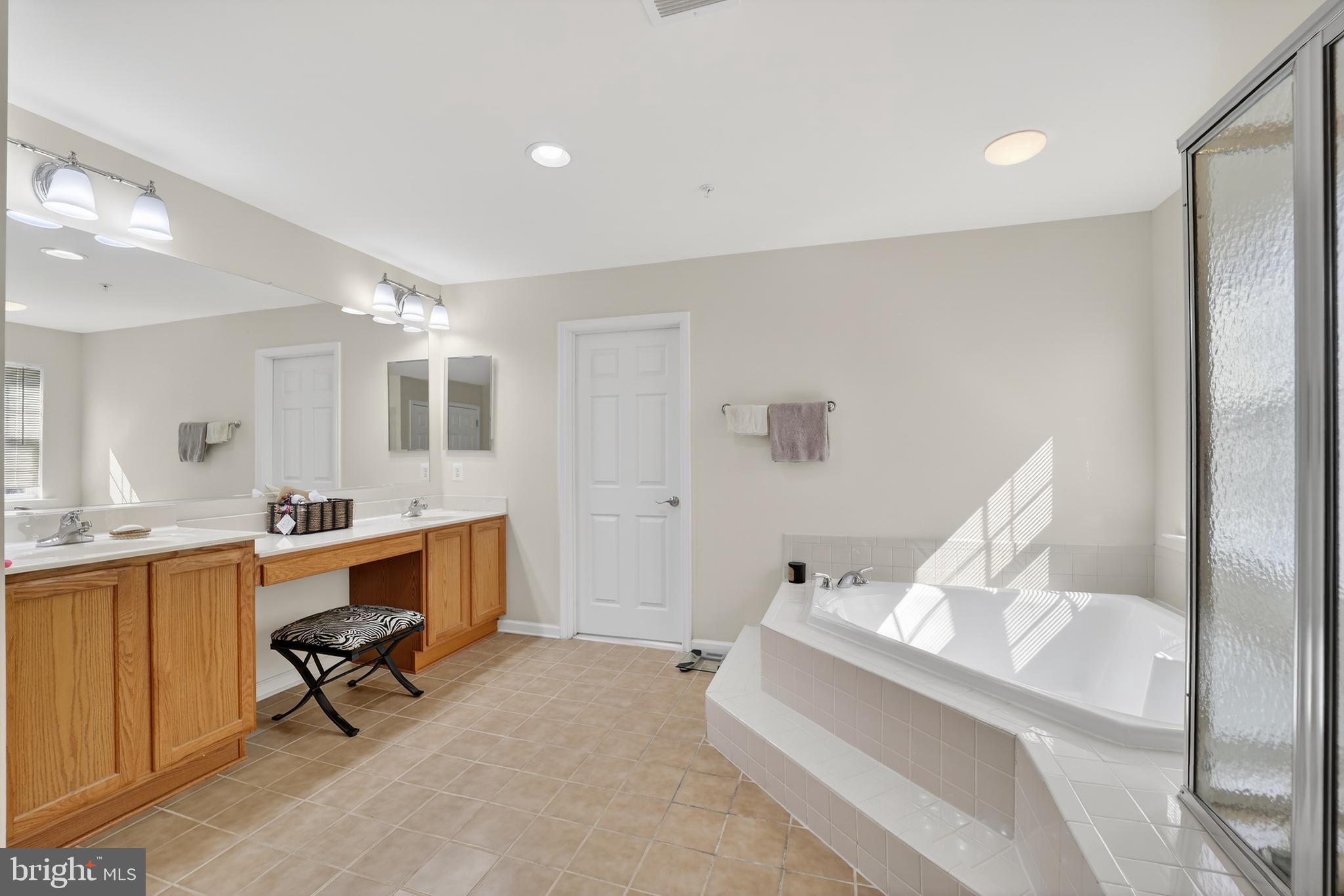 CEDAR FARMS - Residential