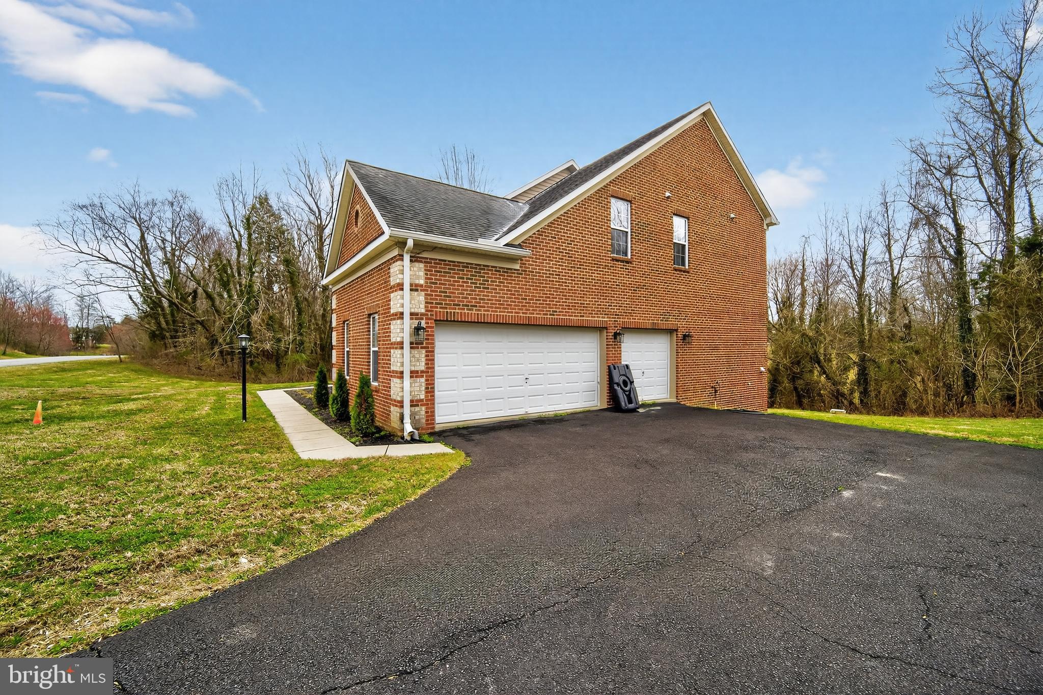 CEDAR FARMS - Residential