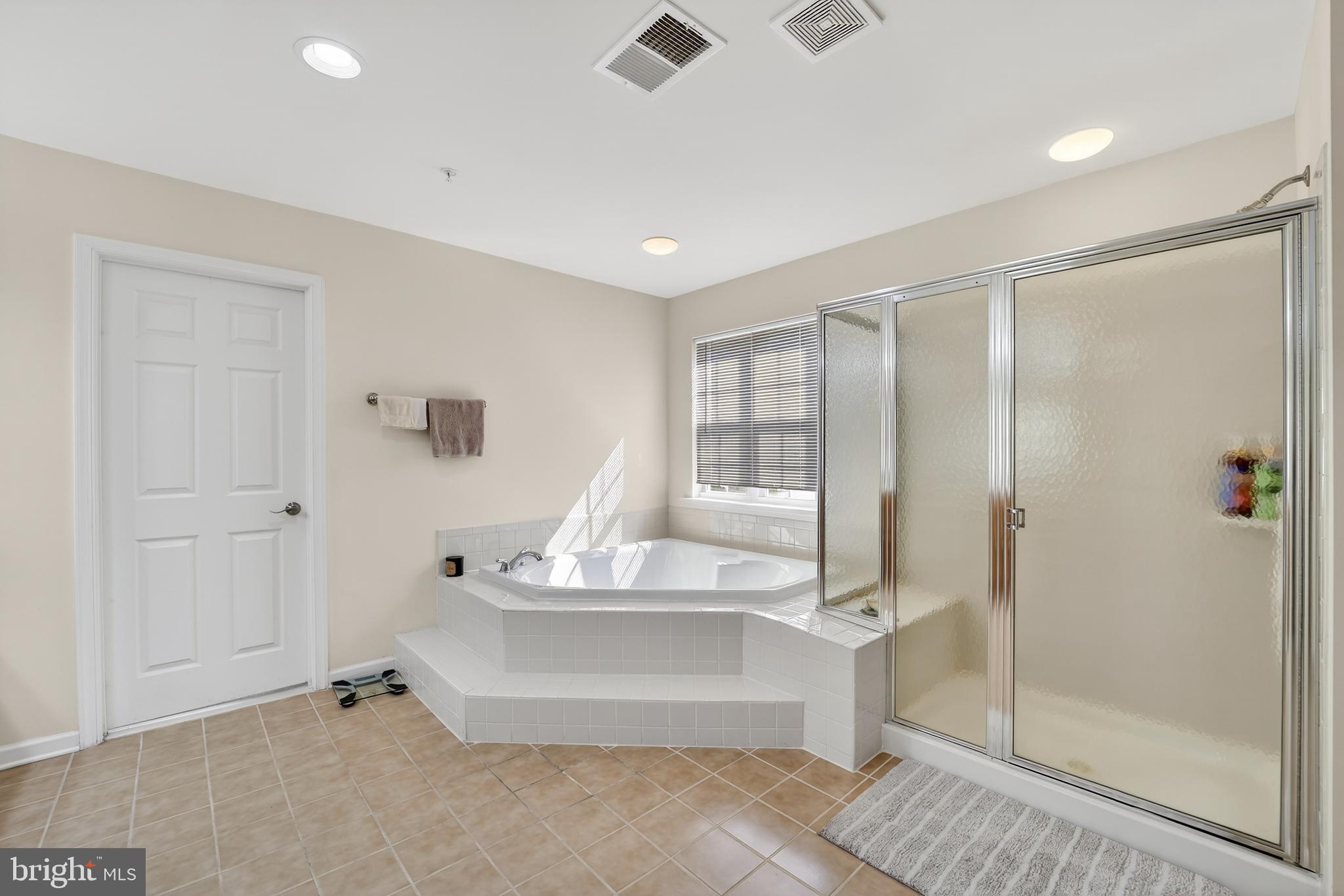 CEDAR FARMS - Residential