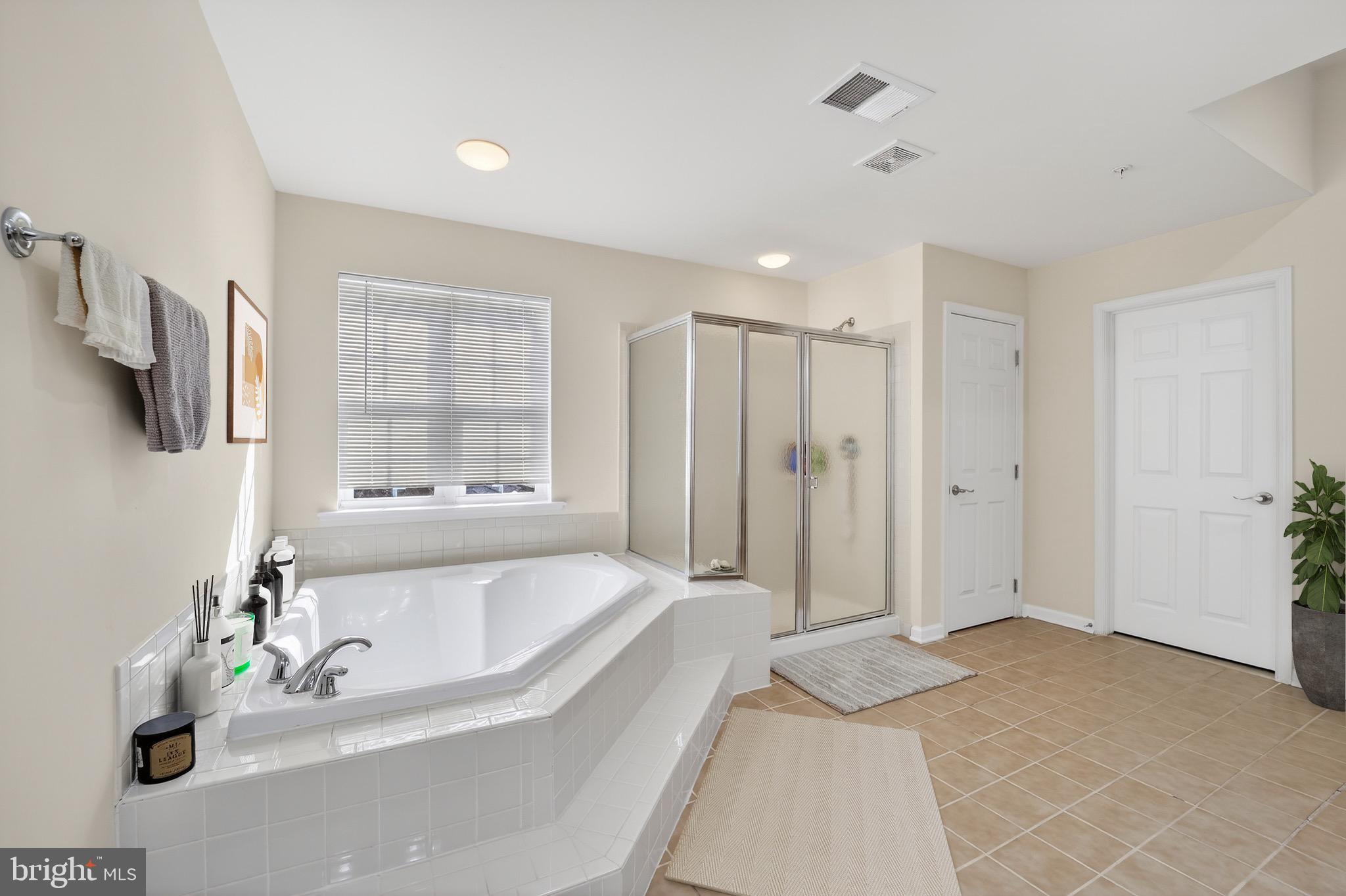 CEDAR FARMS - Residential