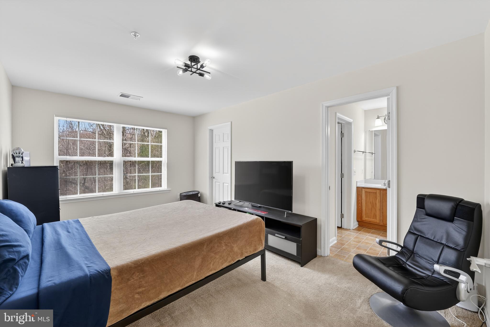 CEDAR FARMS - Residential