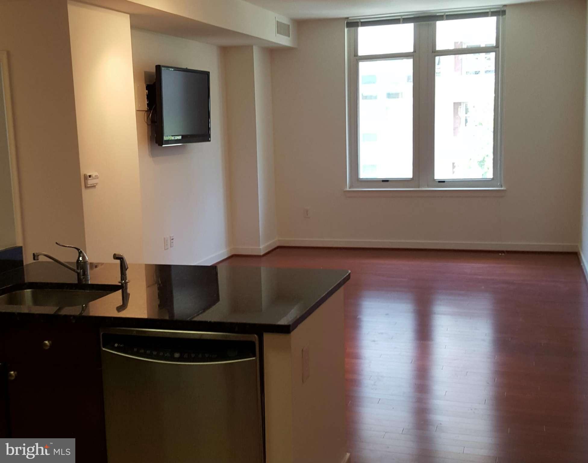 ONE NATIONAL HARBOR CONDOMINIUM - Residential Lease