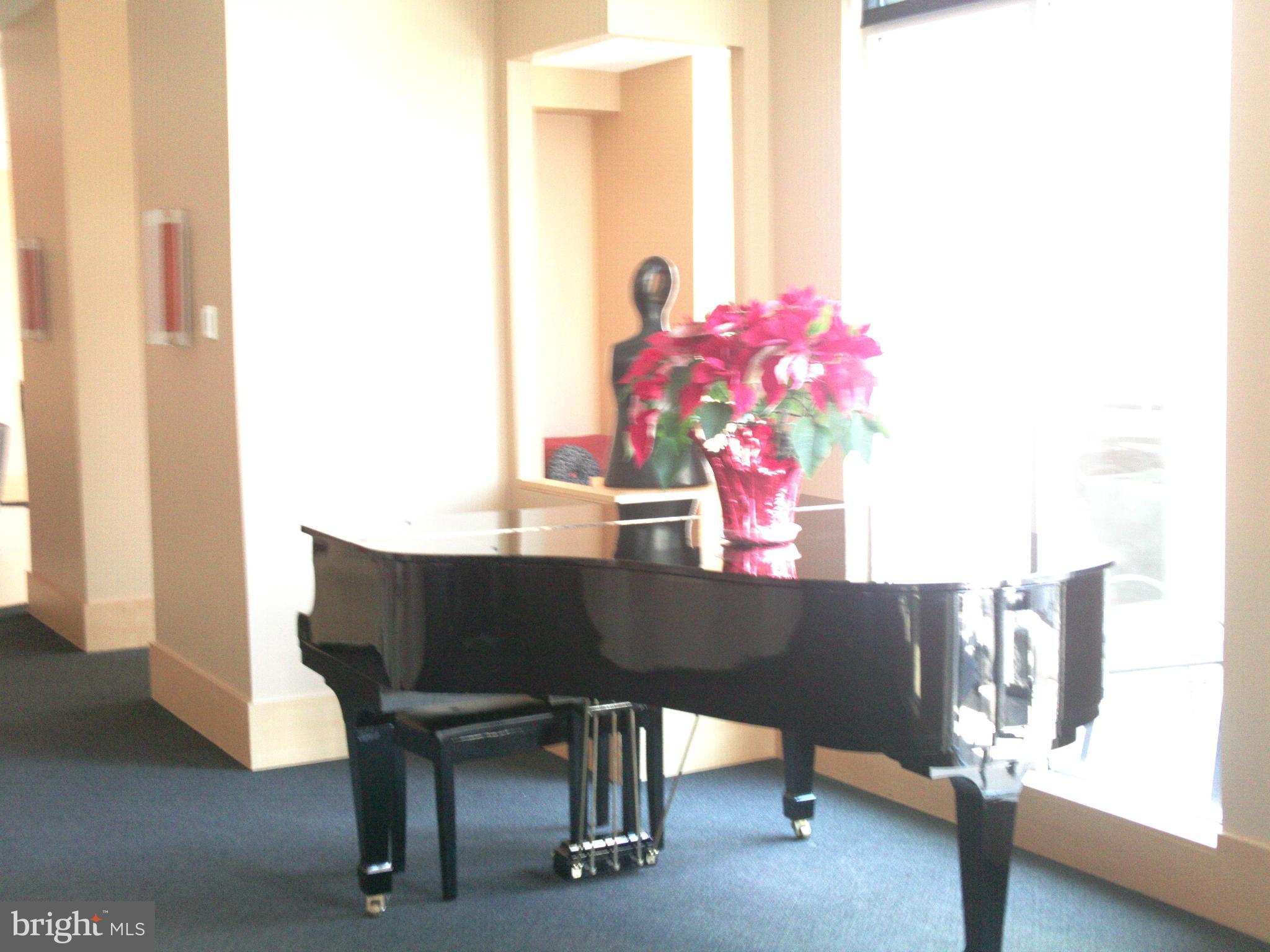 ONE NATIONAL HARBOR CONDOMINIUM - Residential Lease