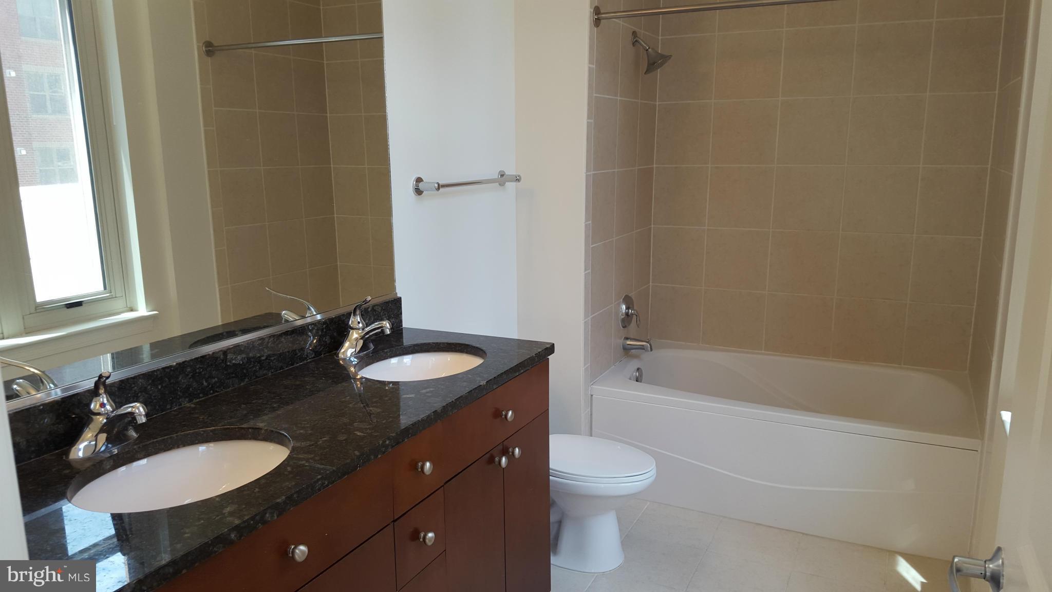 ONE NATIONAL HARBOR CONDOMINIUM - Residential Lease