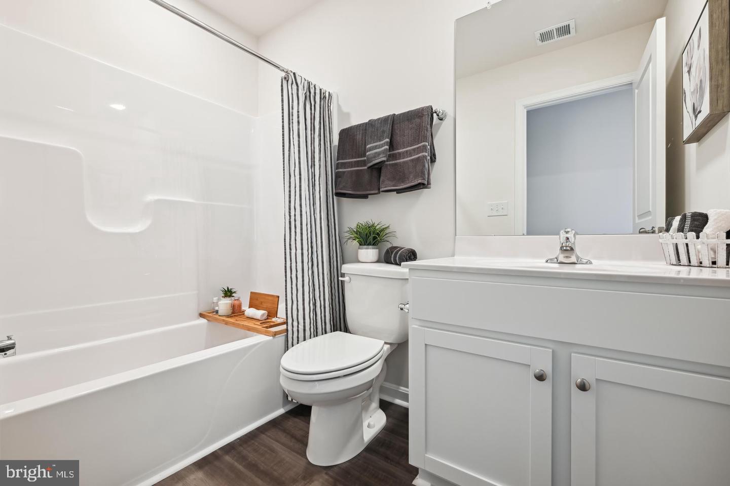 HAMLET OF TILLERY - Residential