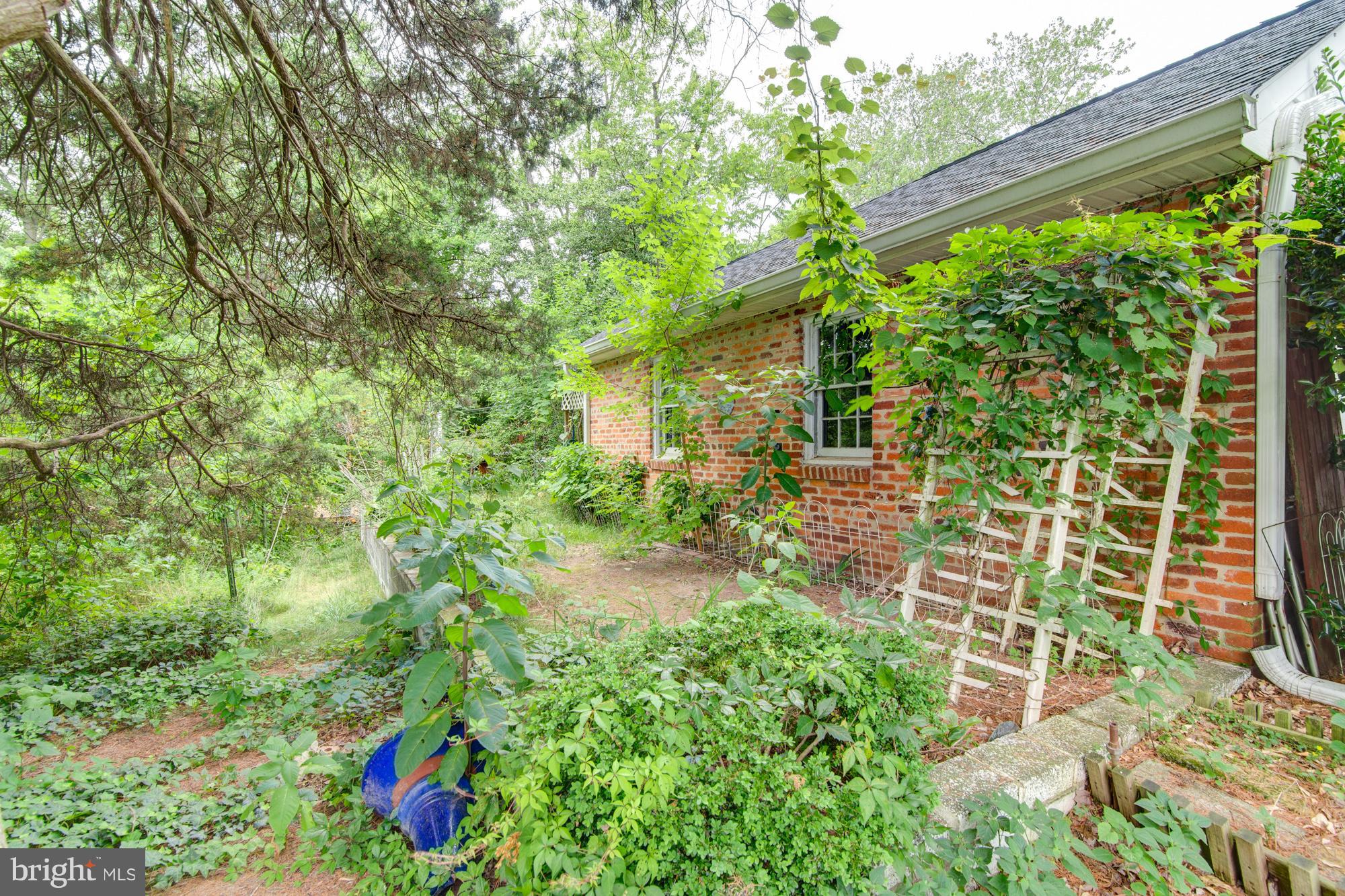 HOLLIN HALL VILLAGE - Residential