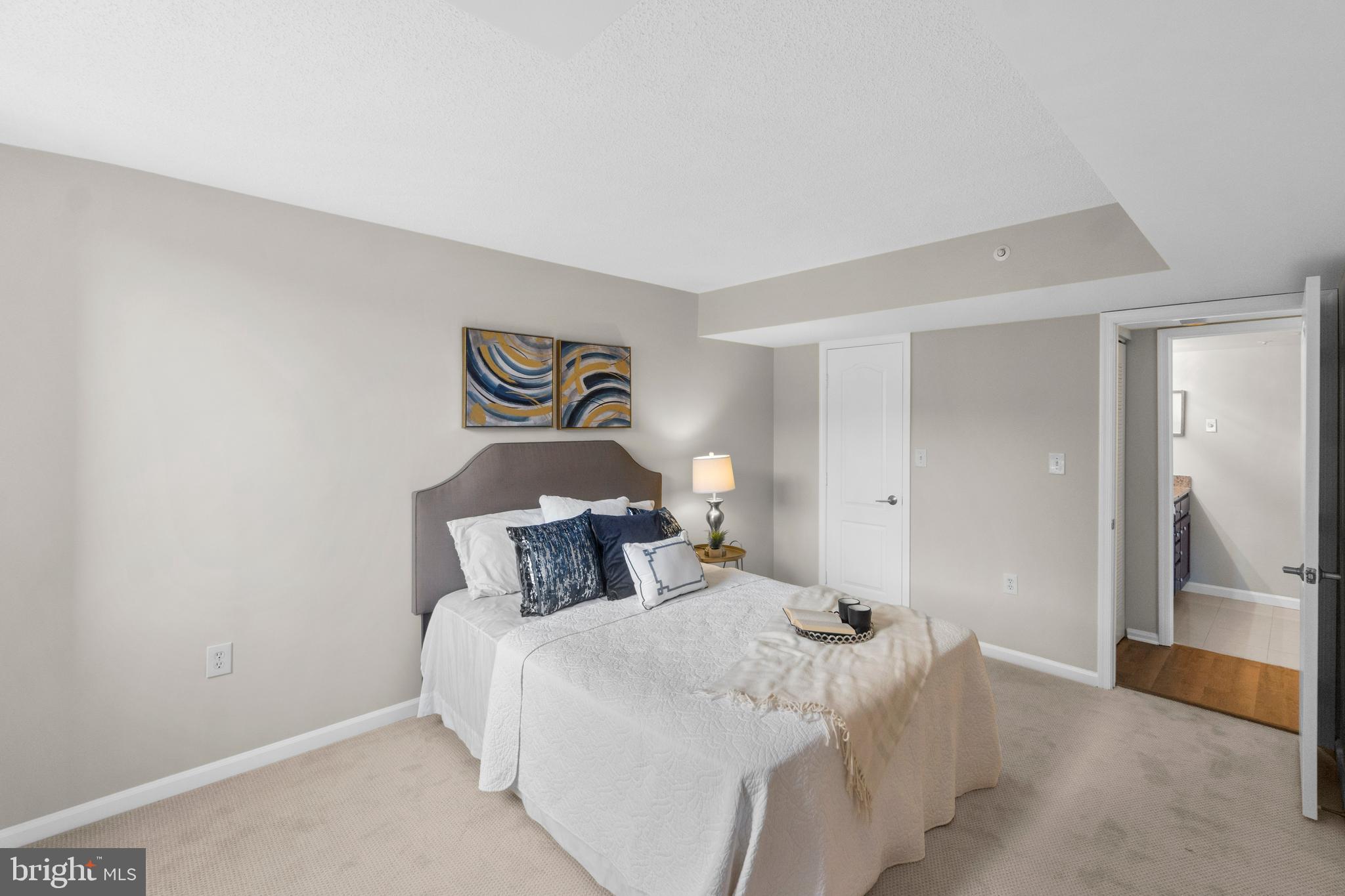 RENAISSANCE - Residential