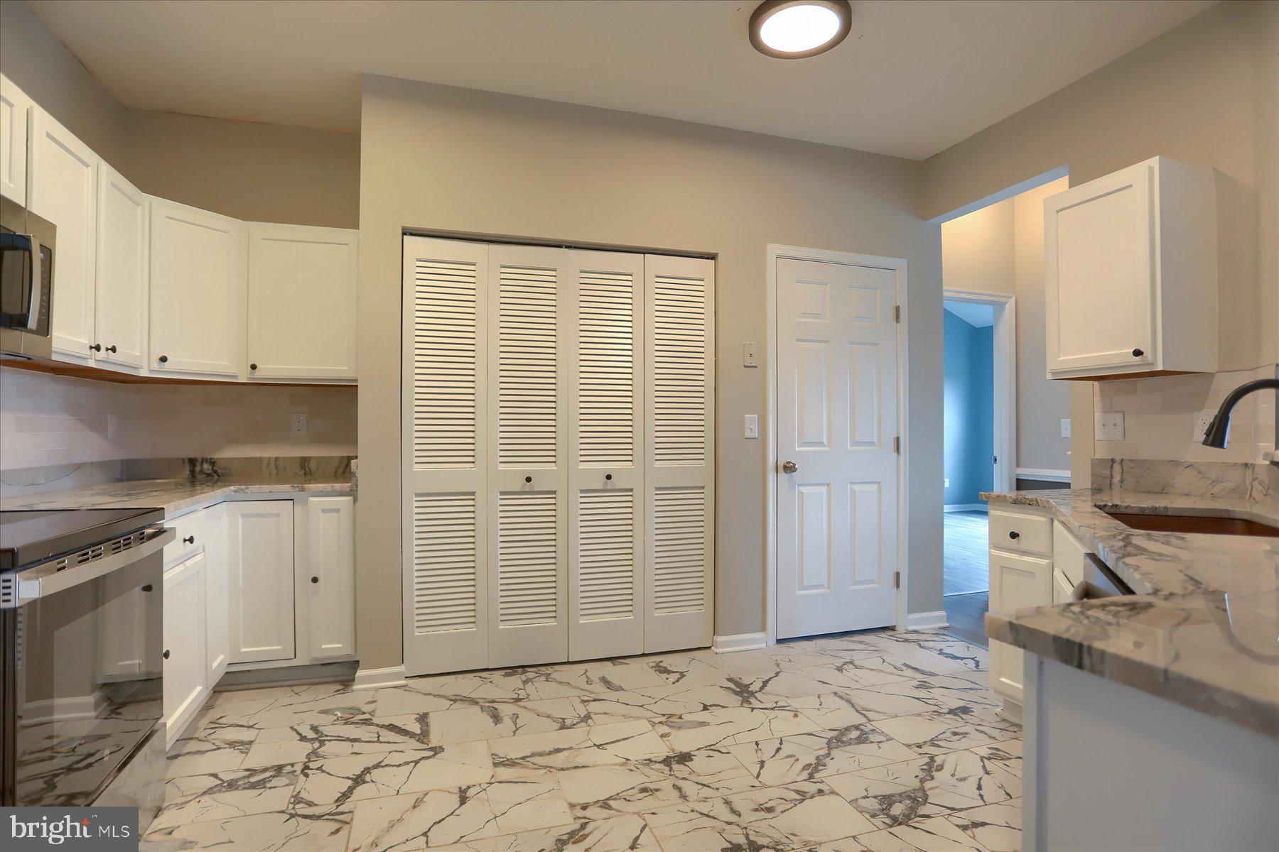 DEVONSHIRE AT WHITEMARSH - Residential