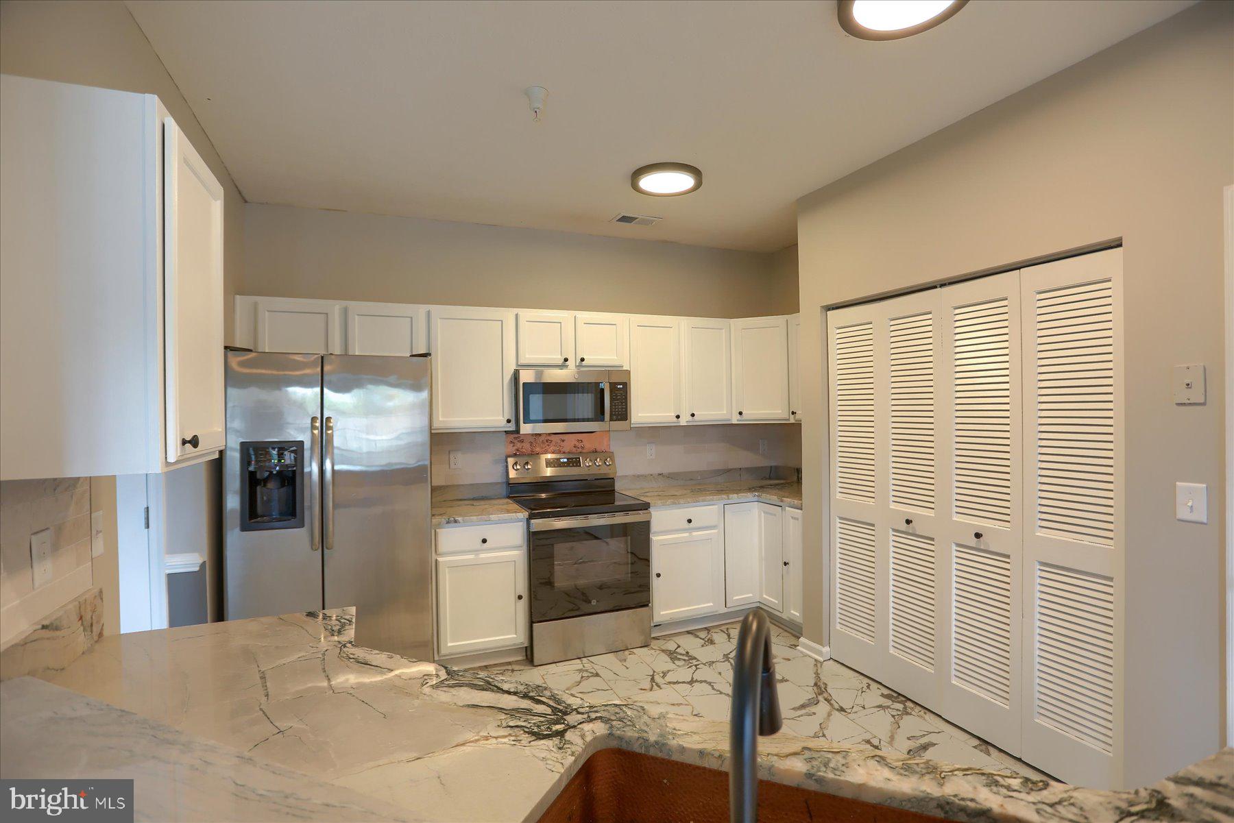 DEVONSHIRE AT WHITEMARSH - Residential