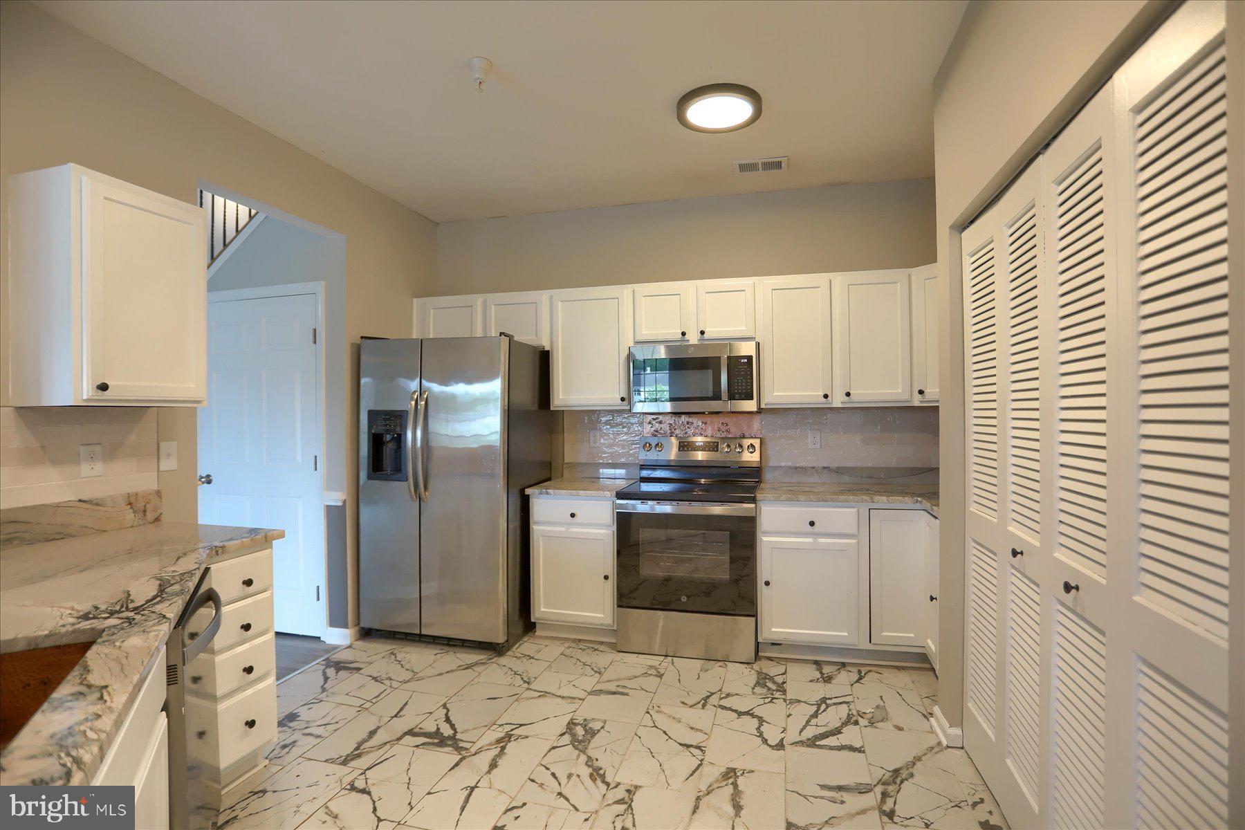 DEVONSHIRE AT WHITEMARSH - Residential