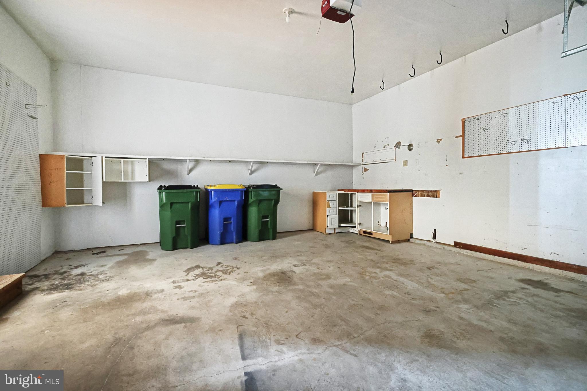 SOUTH POINTE - Residential