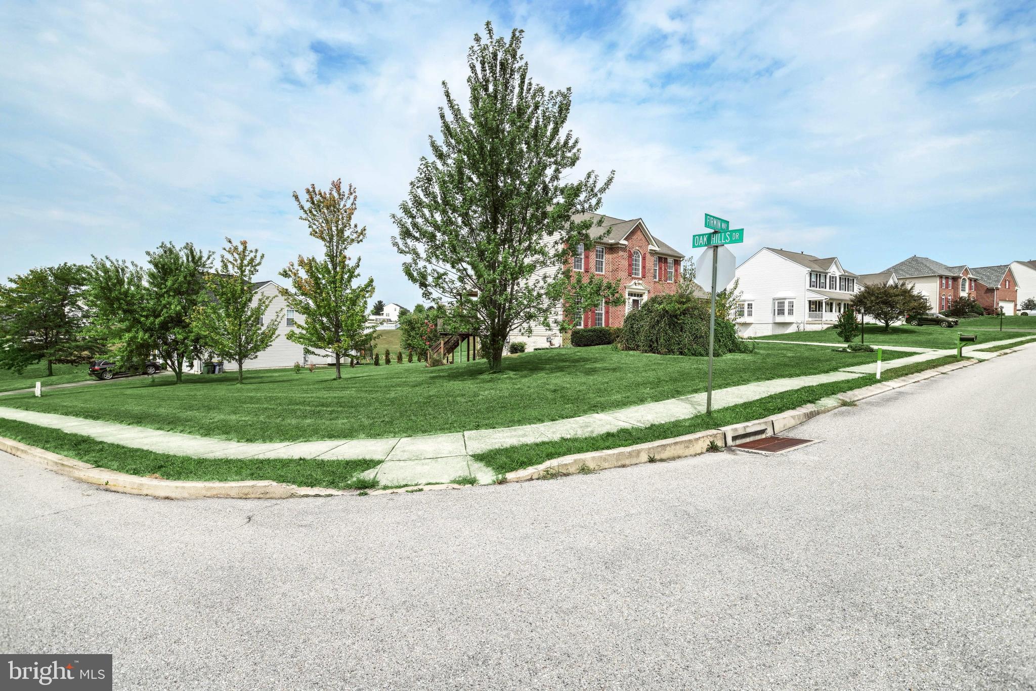 SOUTH POINTE - Residential