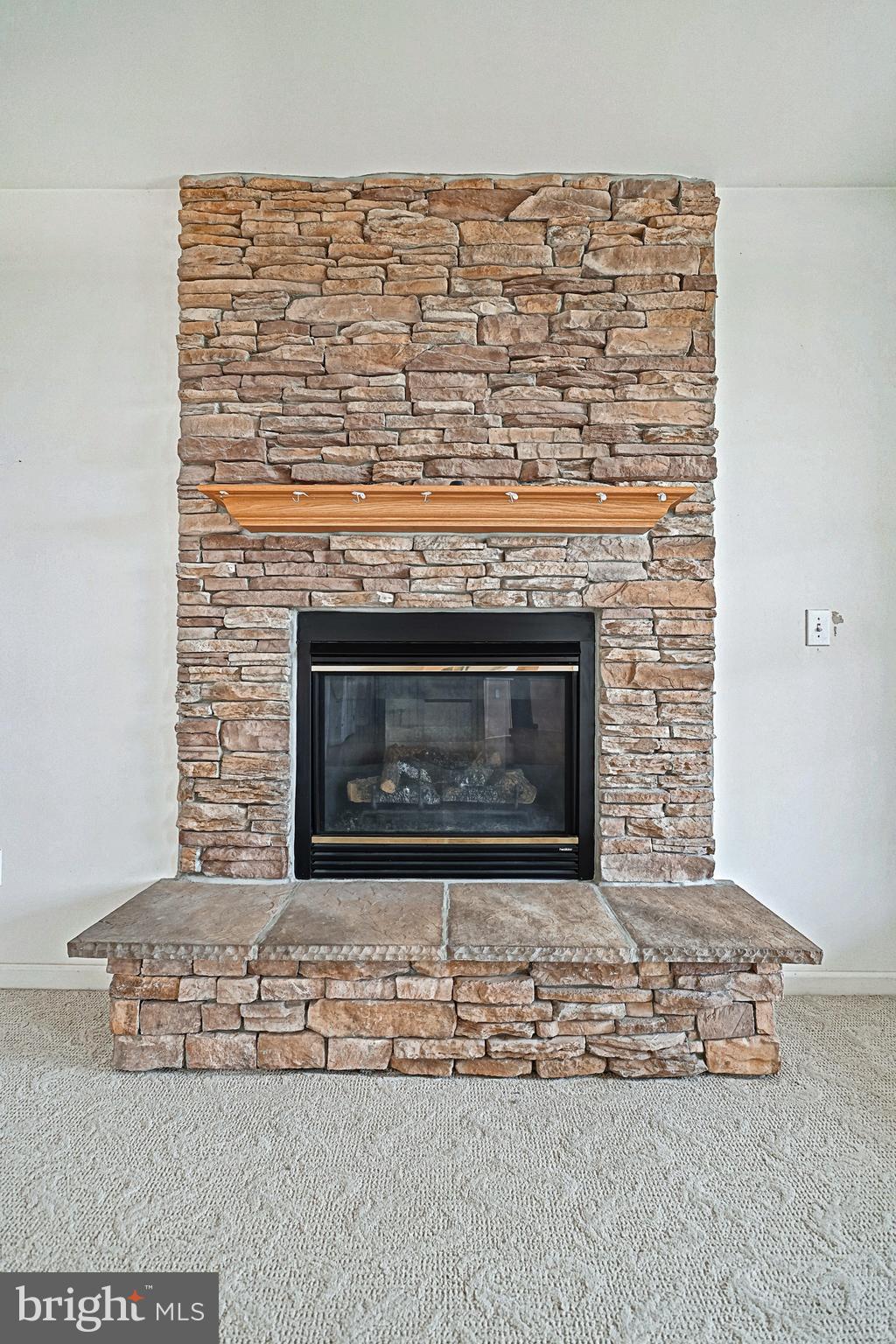 SOUTH POINTE - Residential