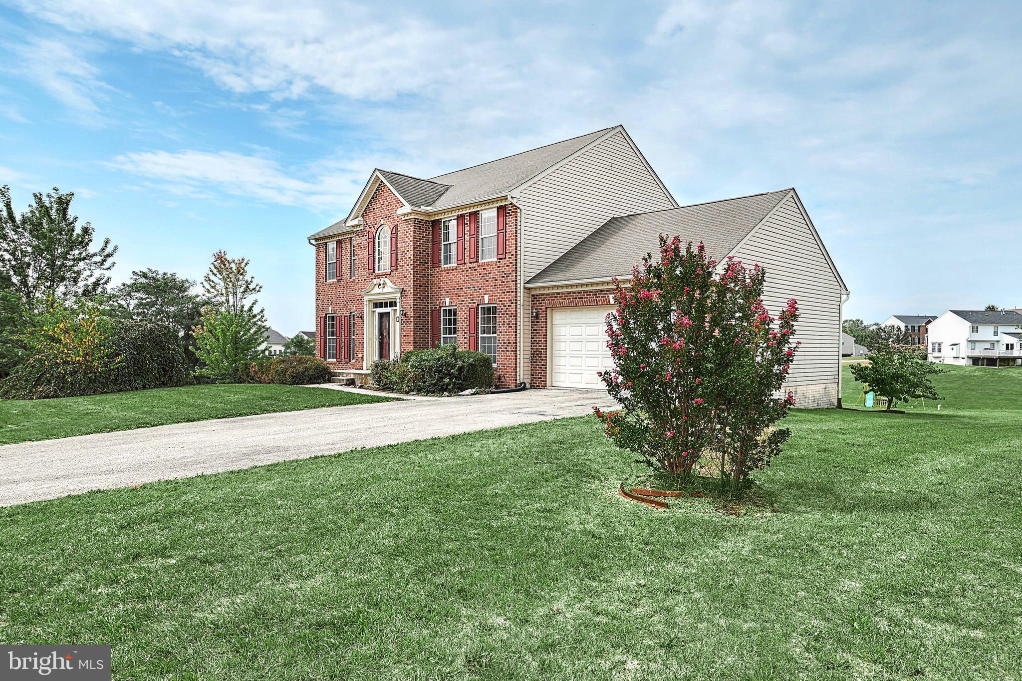 SOUTH POINTE - Residential