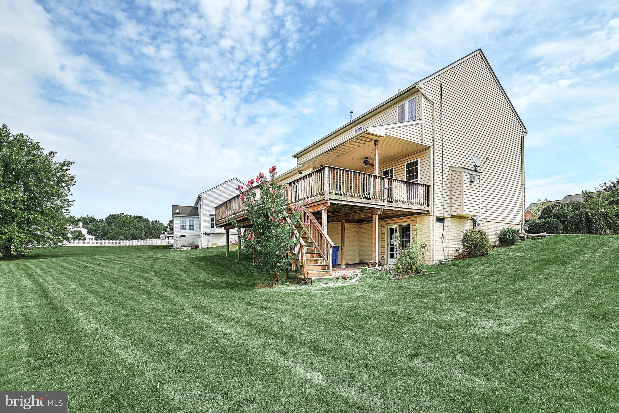 SOUTH POINTE - Residential