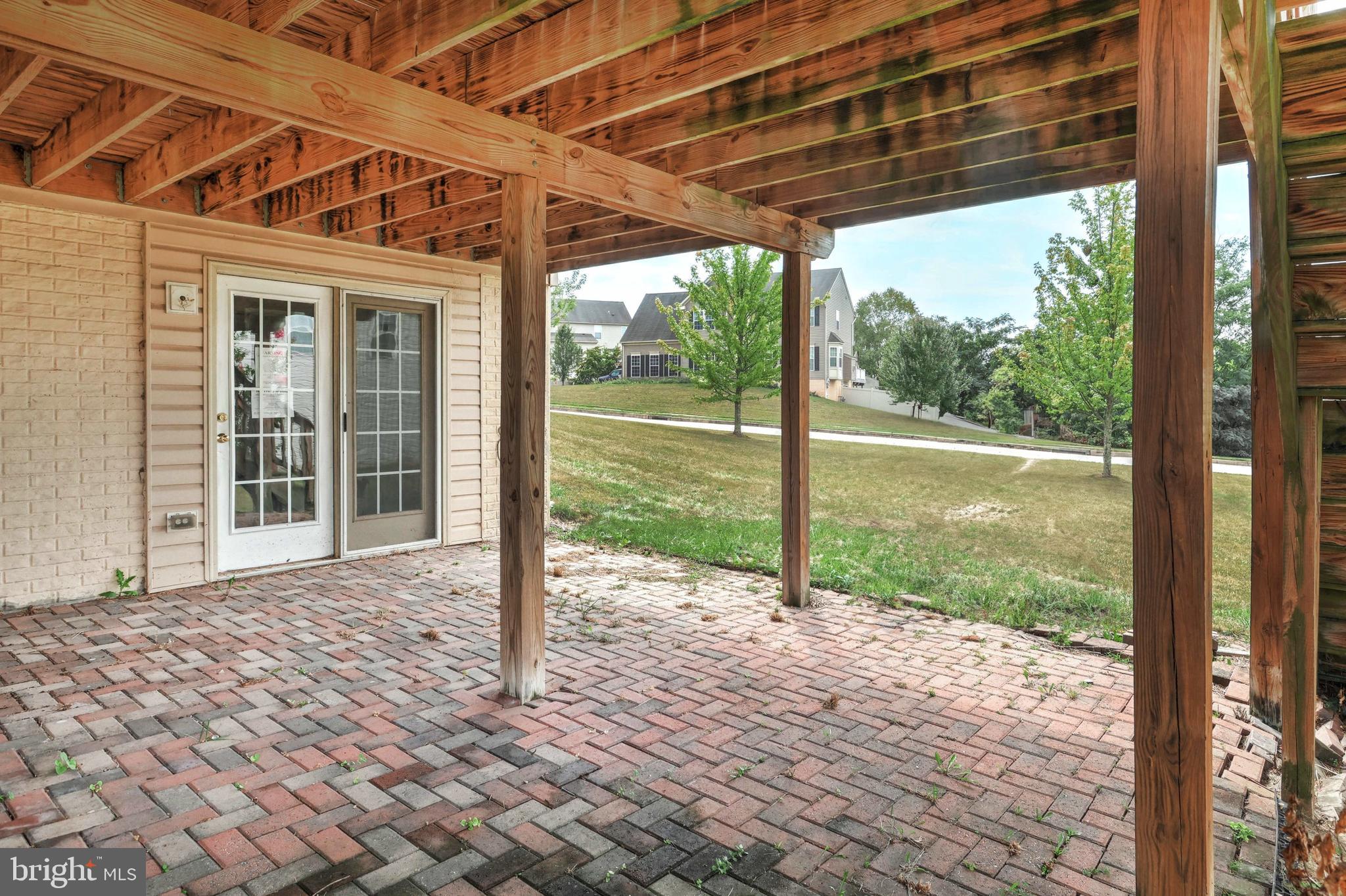 SOUTH POINTE - Residential