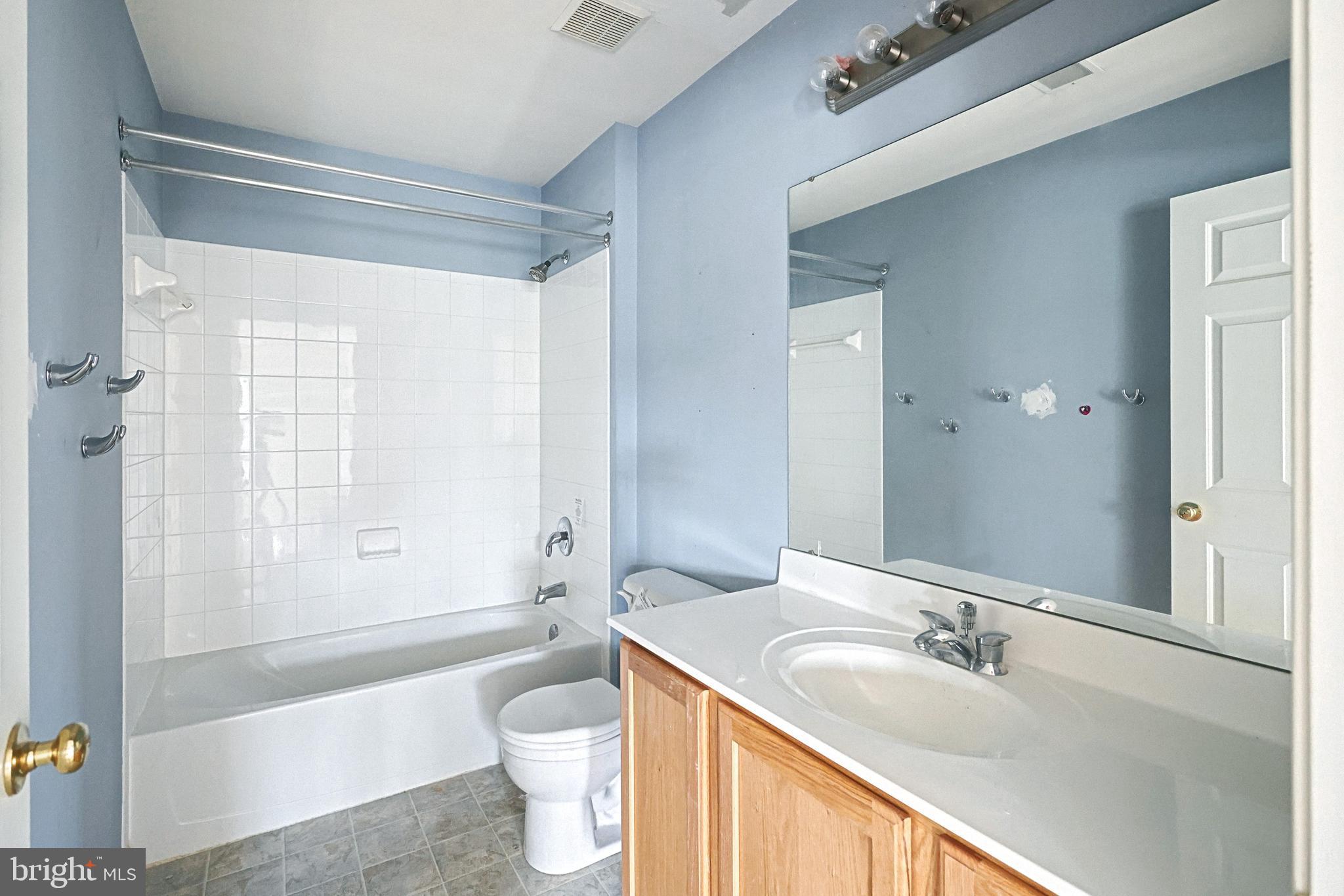 SOUTH POINTE - Residential