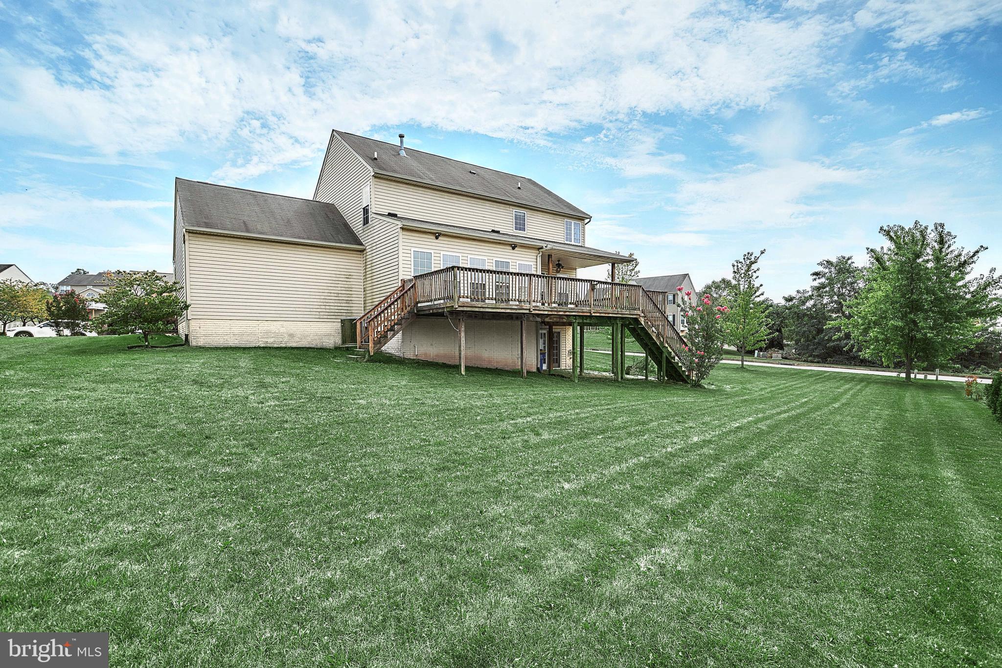 SOUTH POINTE - Residential