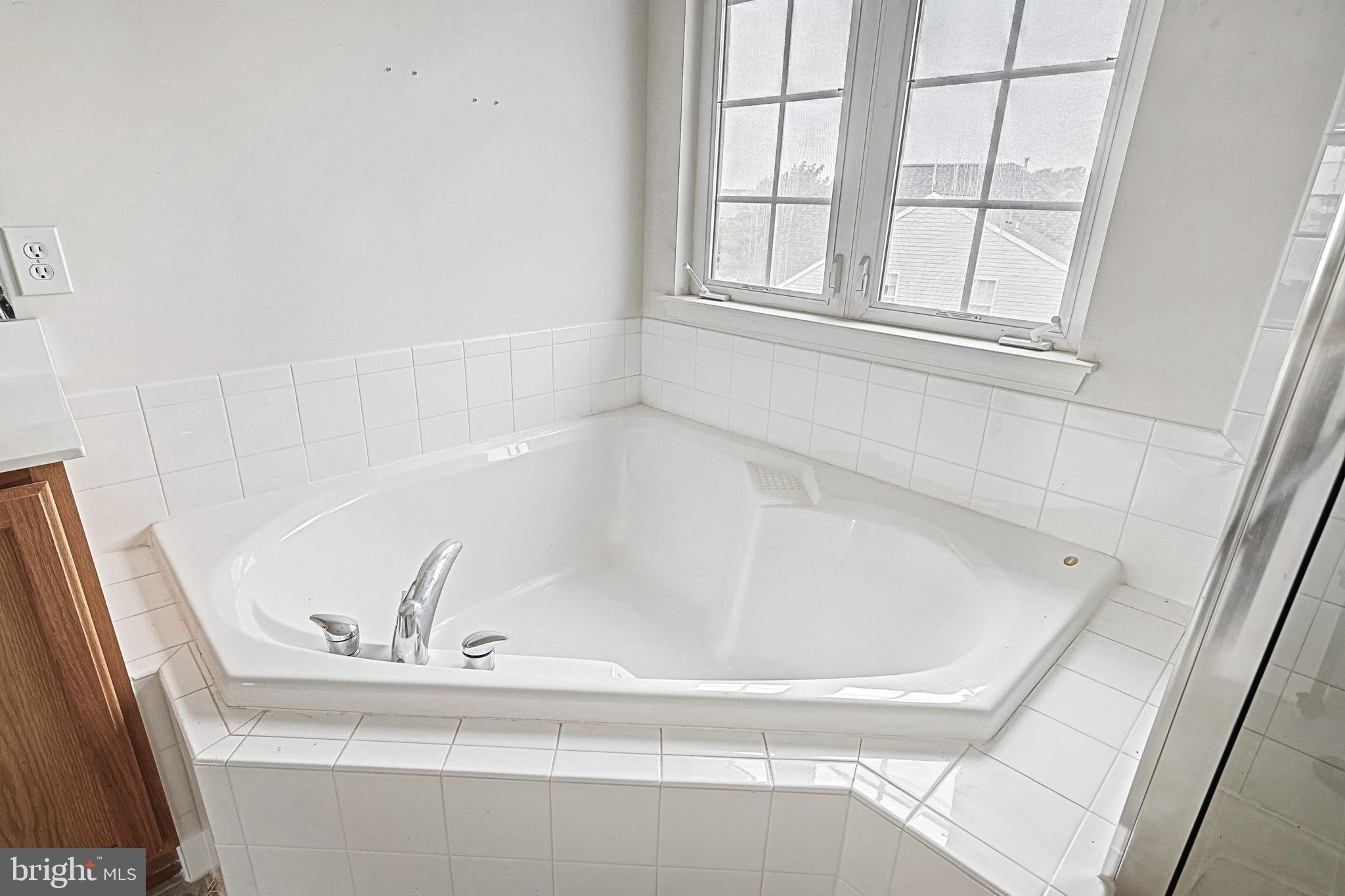 SOUTH POINTE - Residential