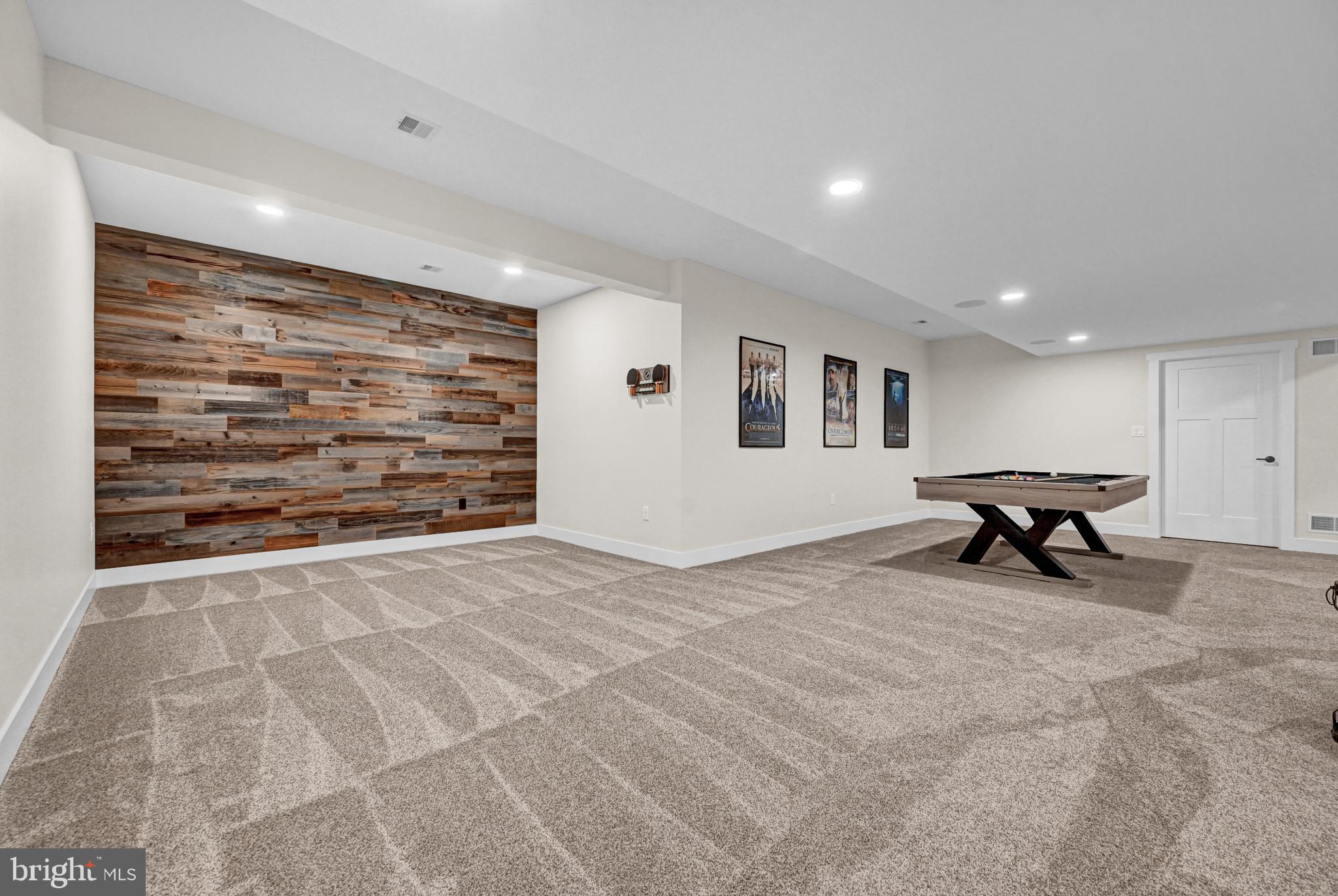 FARMBROOKE MEADOWS - Residential