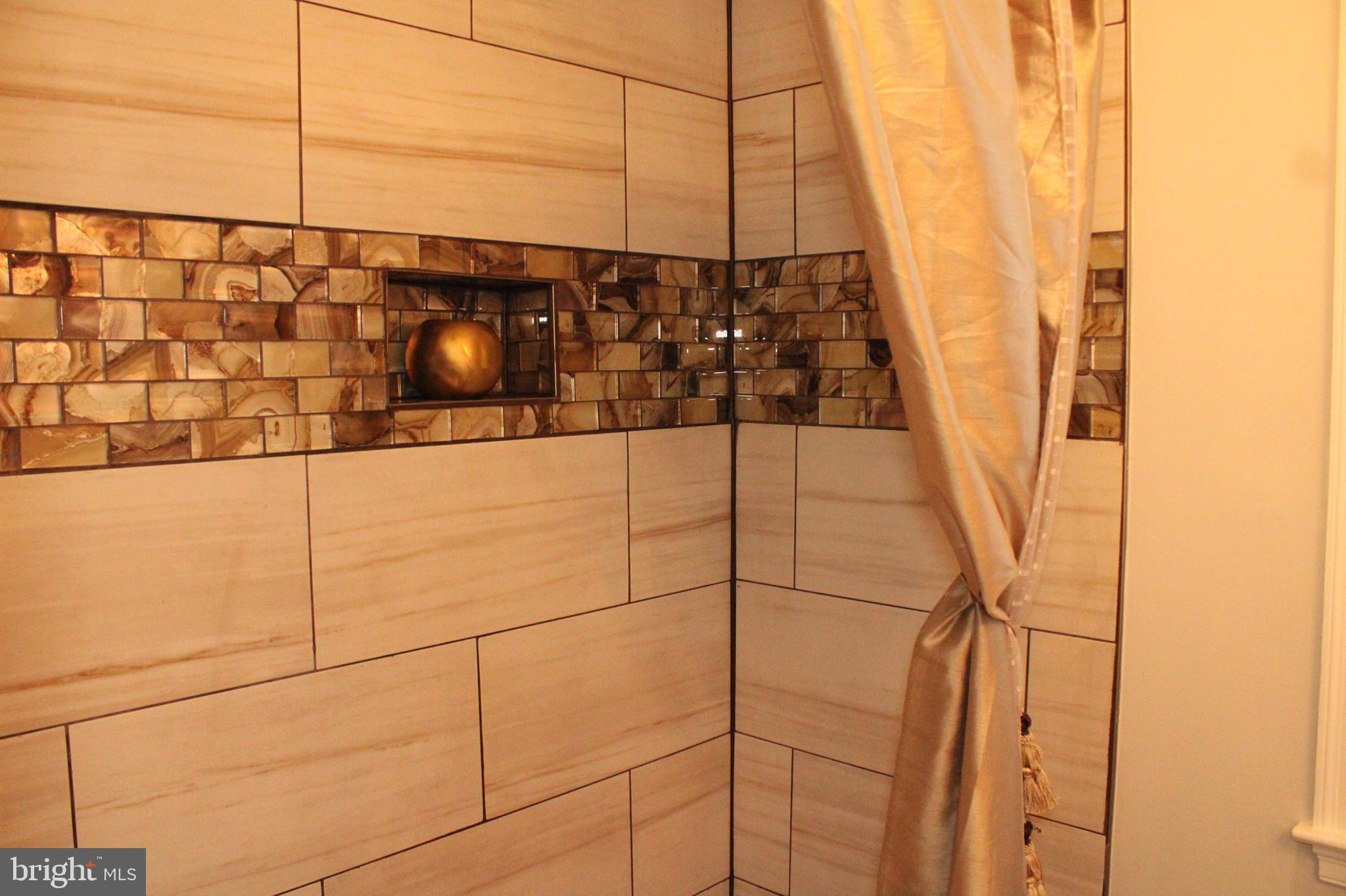 GWYNN OAK SUMMIT - Residential