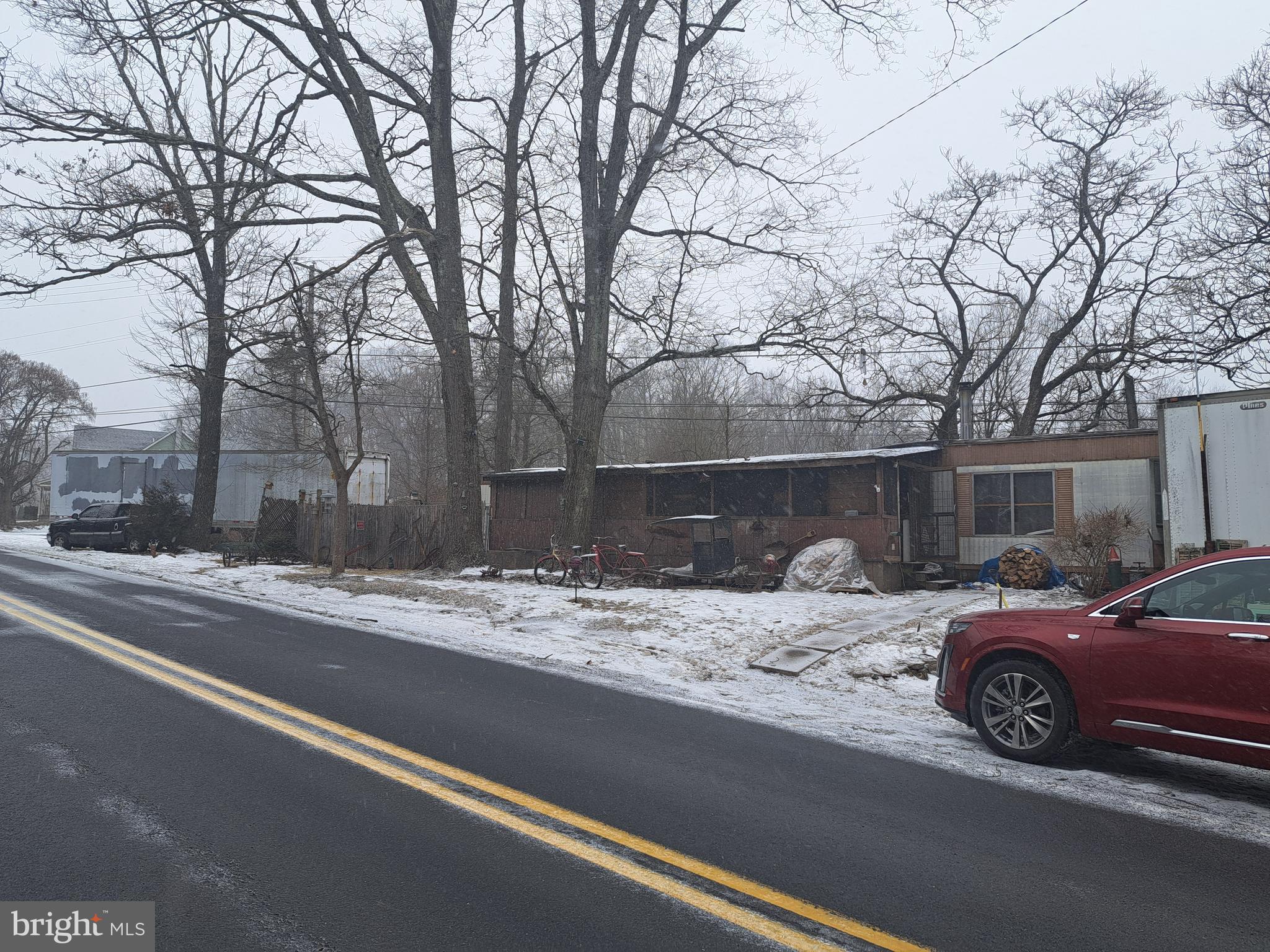 124 MOLASSES ROAD