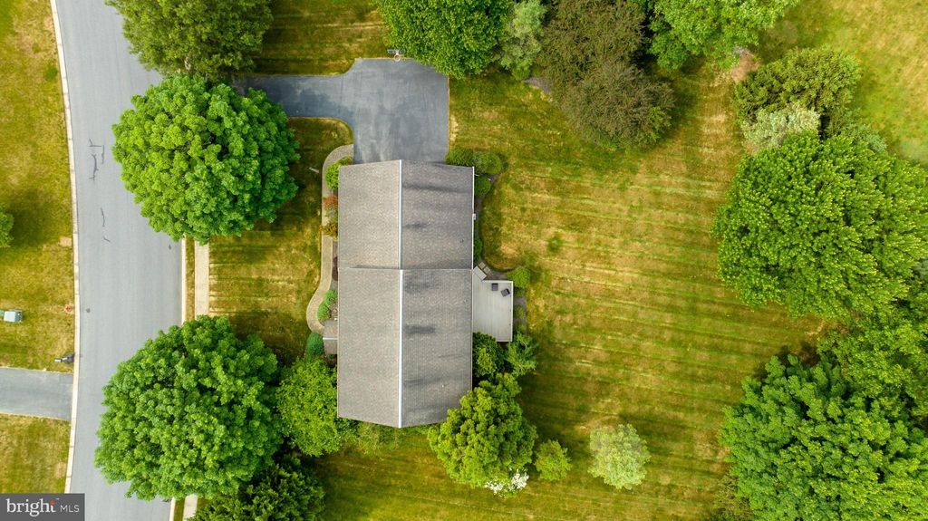 Photo of 375 W CHARLOTTE ST, MILLERSVILLE, PA 17551 (MLS # PALA2036008)